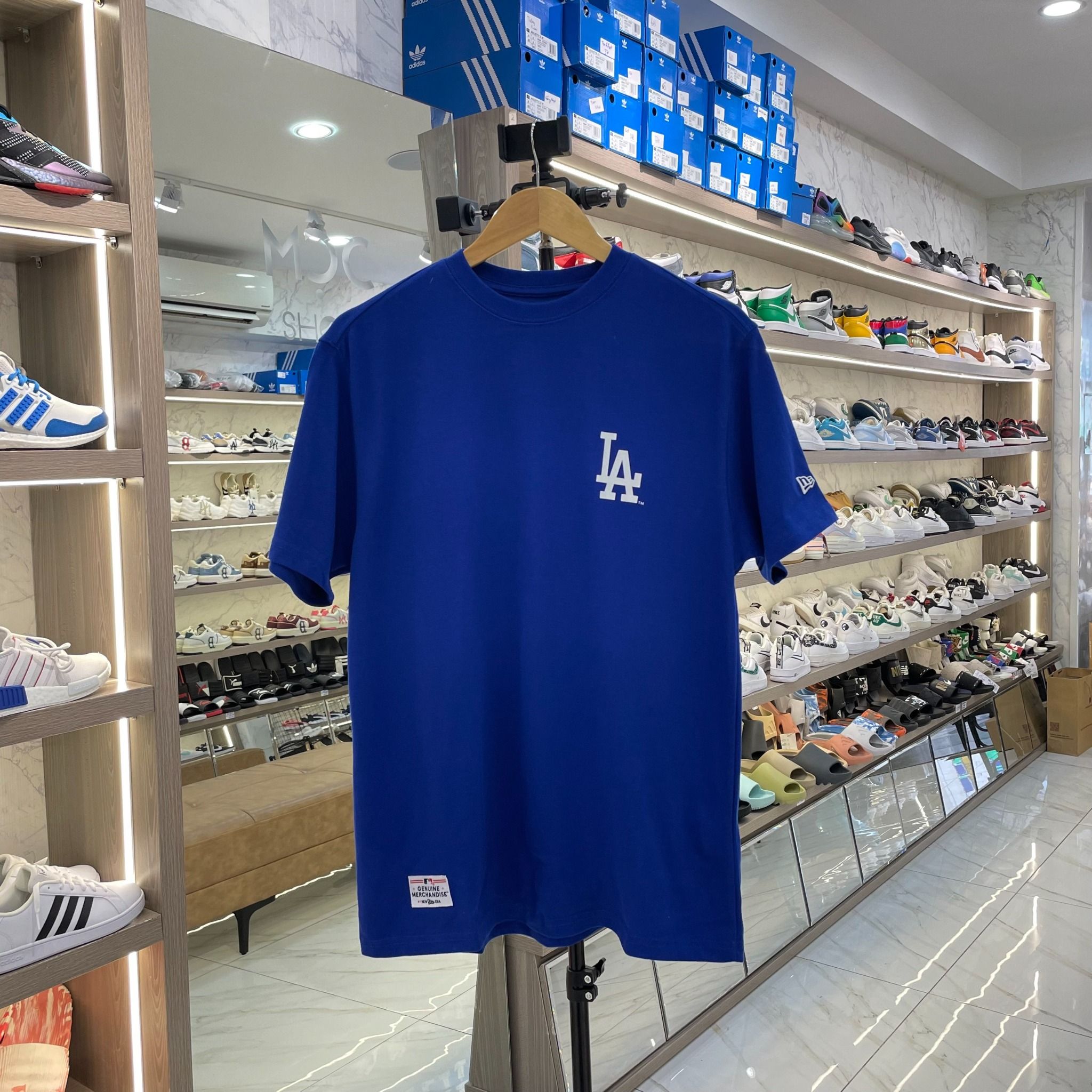  2091 - HÀNG CHÍNH HÃNG - ÁO THUN NEW ERA  - LA VẨY SƠN DODGERS PAINTED T-SHIRT SURF SS24 - CODE:  14179144 