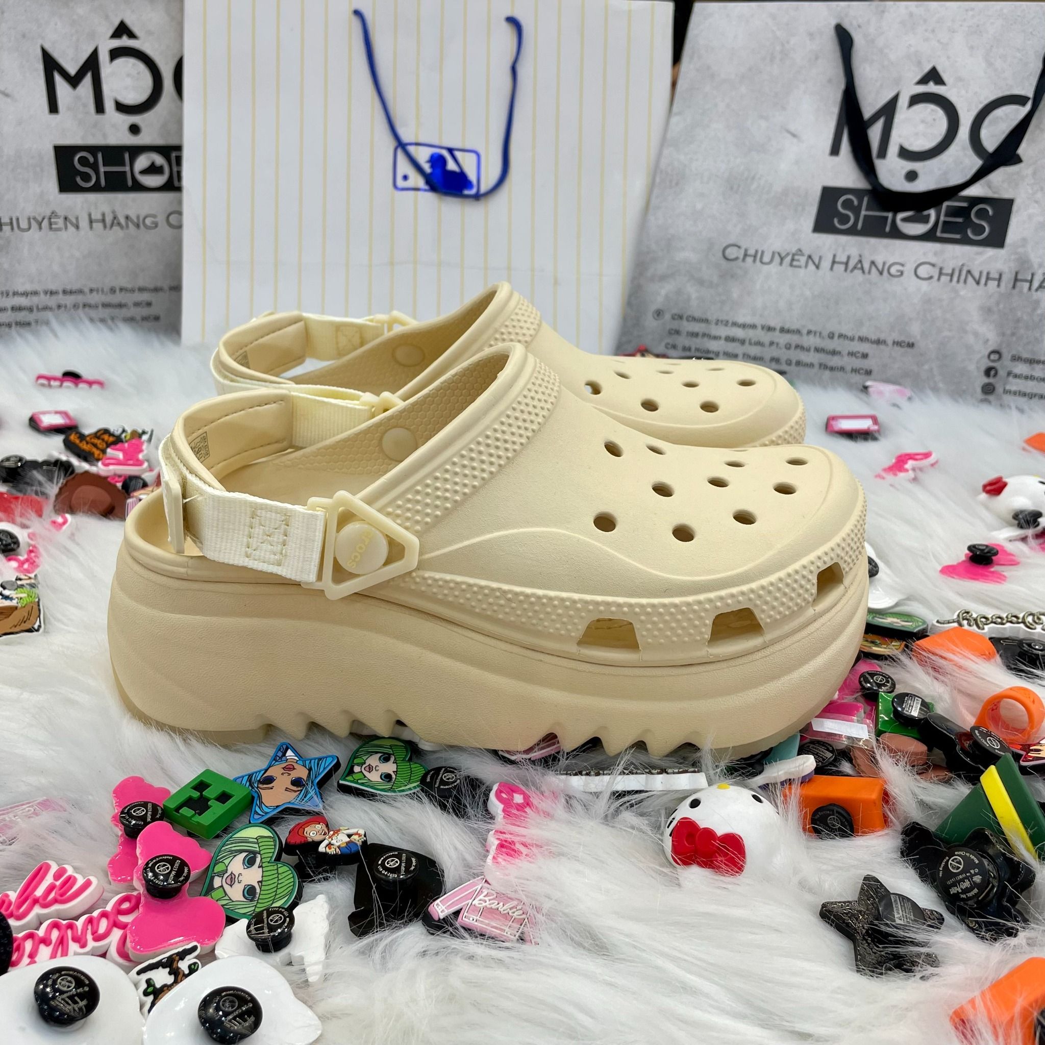 2104 - HÀNG CHÍNH HÃNG - GIÀY CLOG UNISEX CROCS HIKER 2.0 (ĐẾ GAI) CLASSIC - VANILLA - CODE: 208365-108