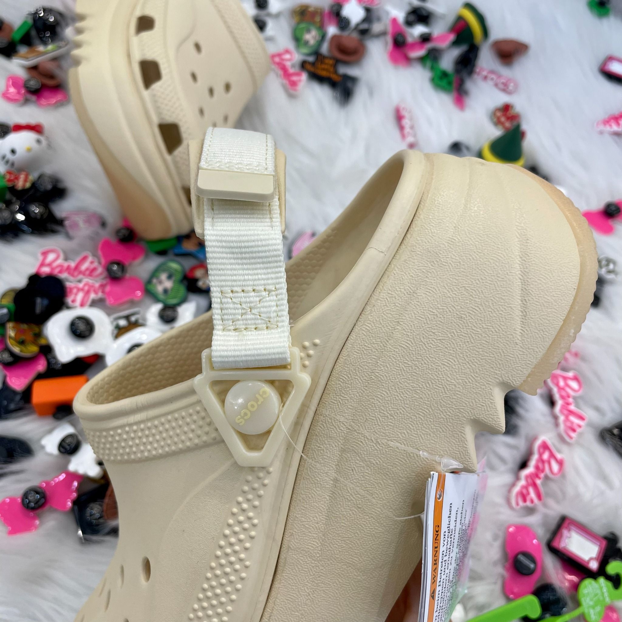 2104 - HÀNG CHÍNH HÃNG - GIÀY CLOG UNISEX CROCS HIKER 2.0 (ĐẾ GAI) CLASSIC - VANILLA - CODE: 208365-108