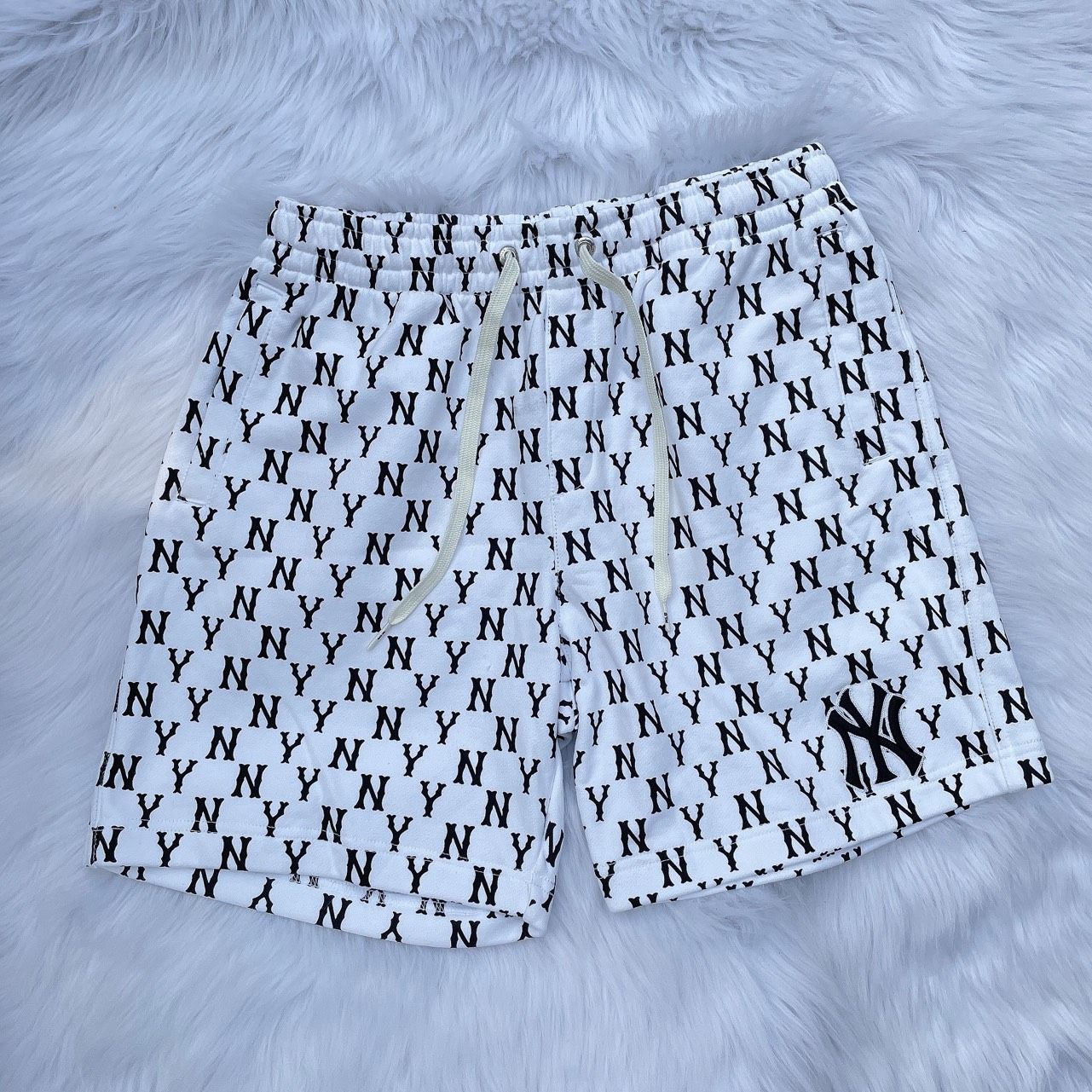  2118 - HÀNG CHÍNH HÃNG - Quần Short MLB Monogram Nỉ - TRẮNG - *WHITE* - SALE 