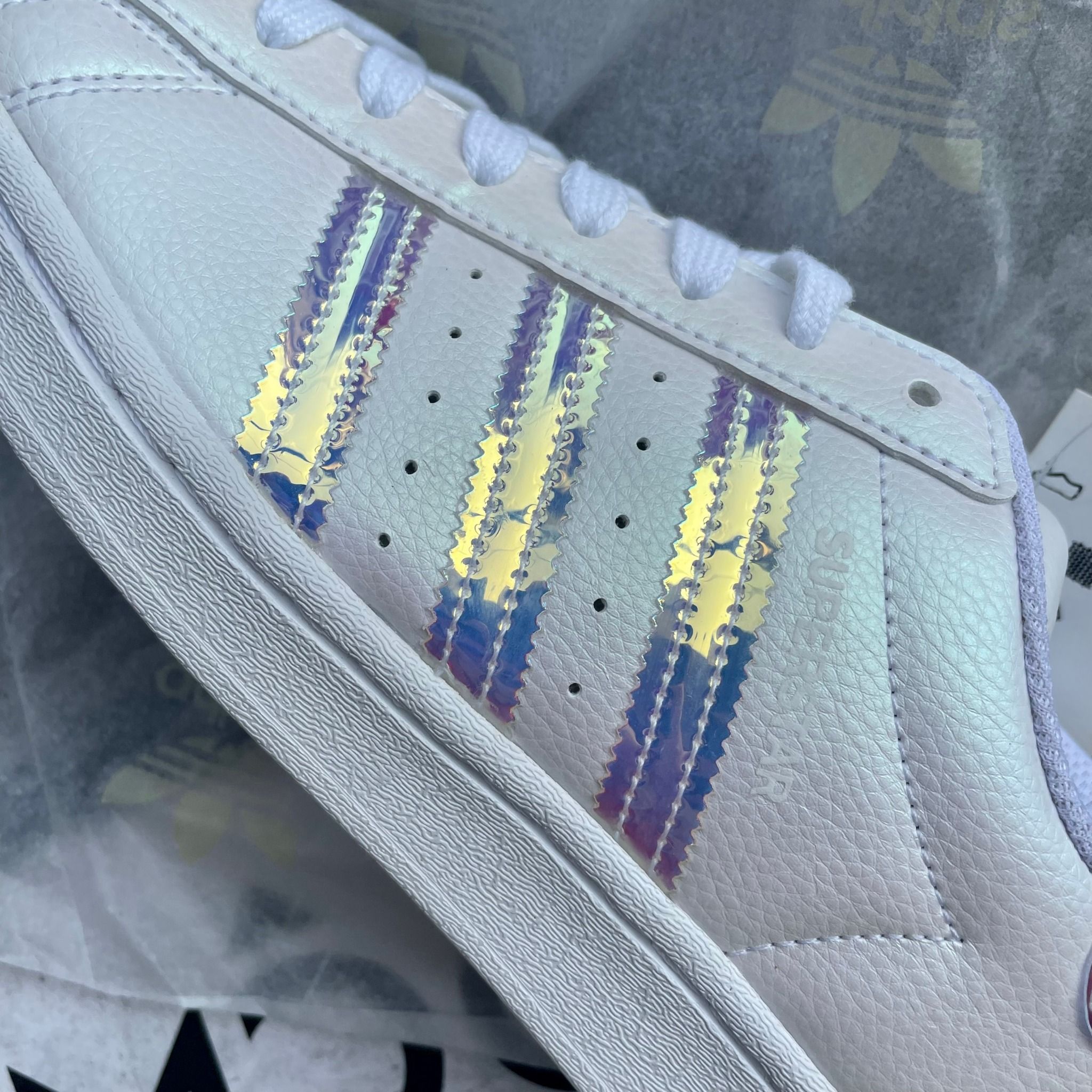 2113 - HÀNG CHÍNH HÃNG - Giày Adidas Superstar ‘White Iridescent’ - CODE: FY1264