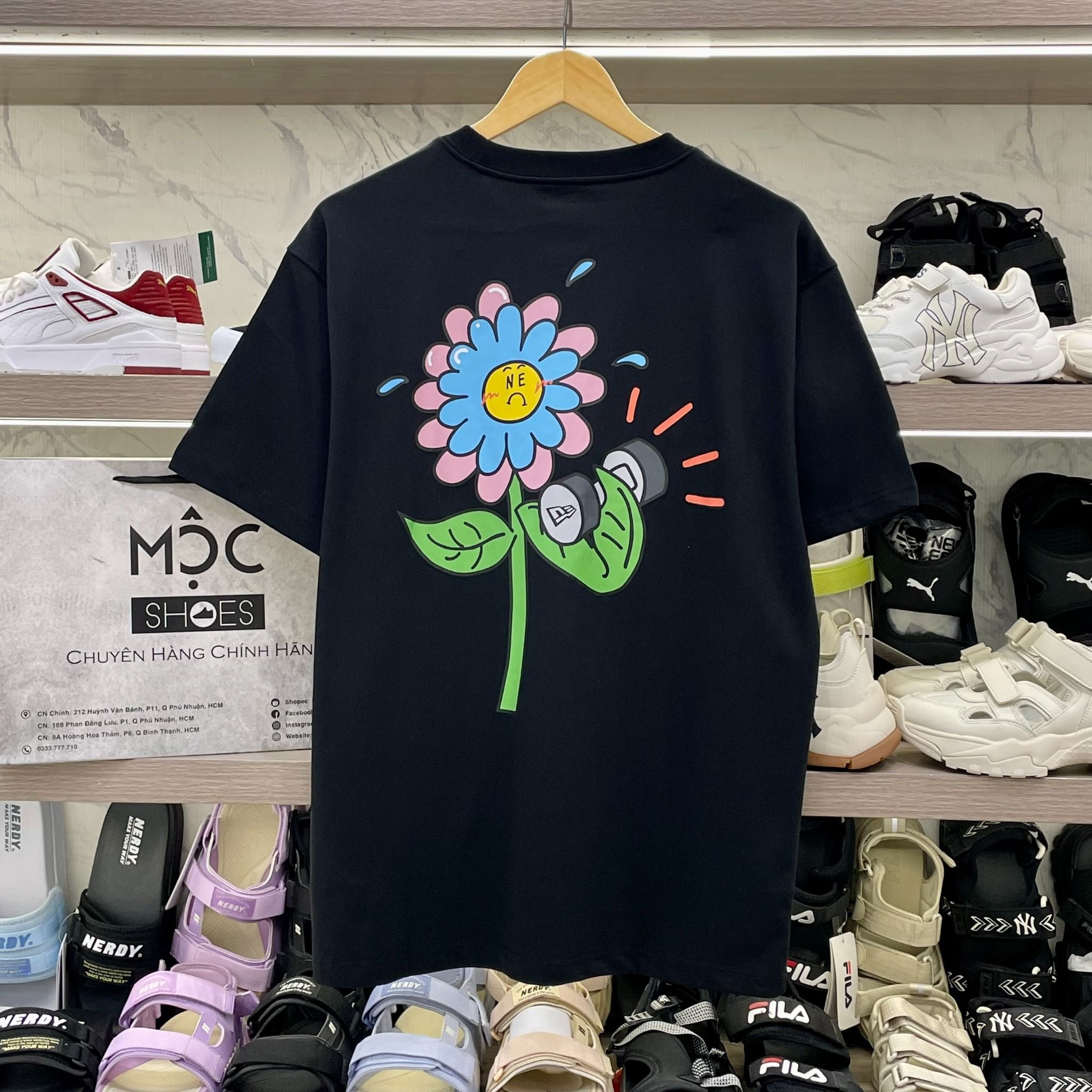 1714 - HÀNG CHÍNH HÃNG - ÁO THUN NEW ERA - SUNFLOWER - ĐEN - CODE : 13559703