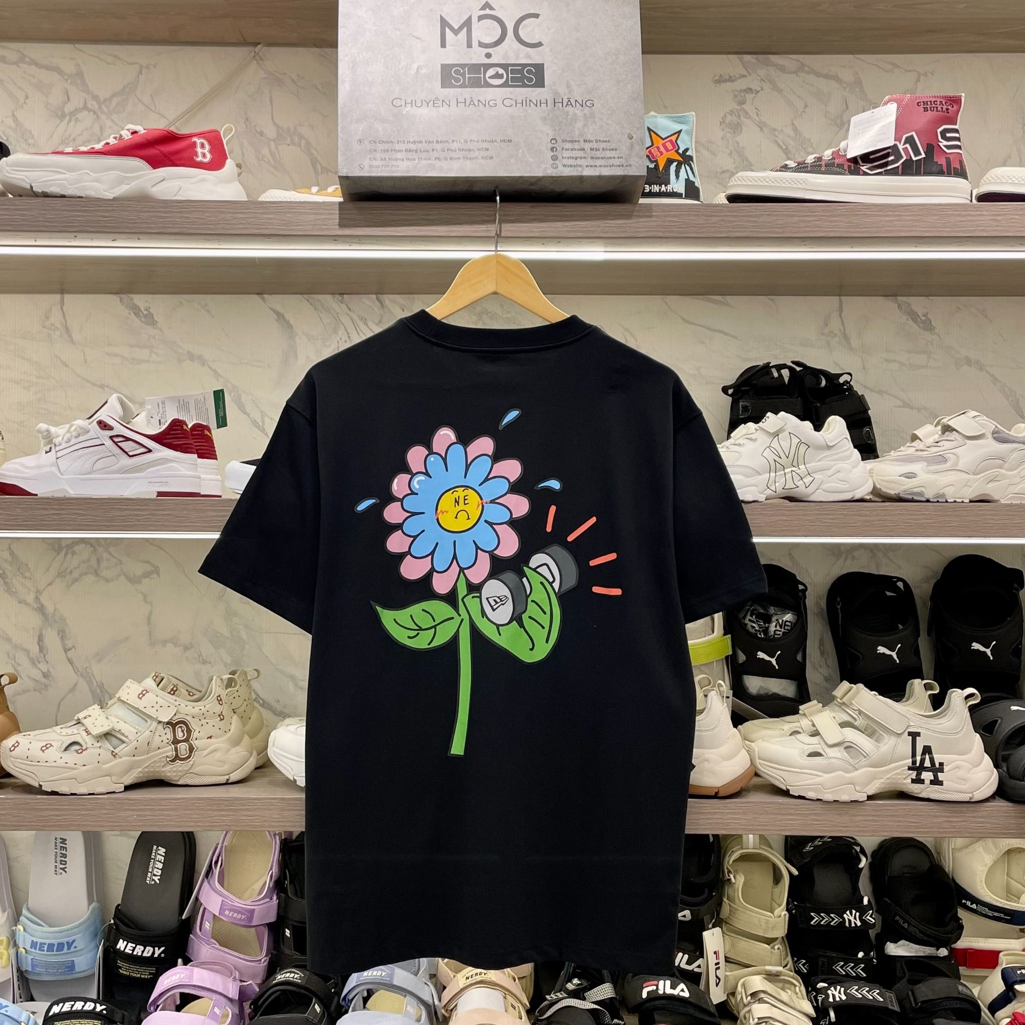 1714 - HÀNG CHÍNH HÃNG - ÁO THUN NEW ERA - SUNFLOWER - ĐEN - CODE : 13559703