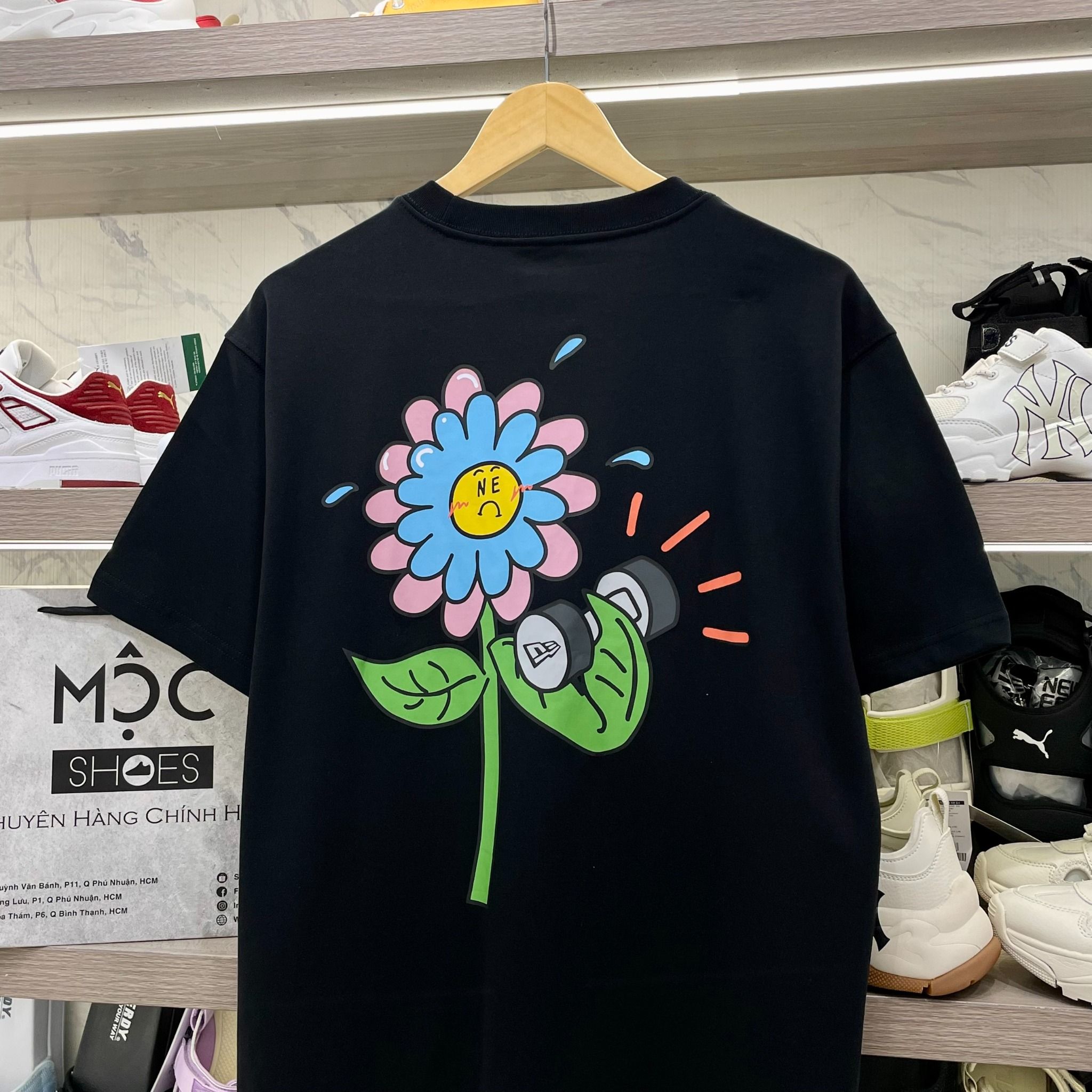 1714 - HÀNG CHÍNH HÃNG - ÁO THUN NEW ERA - SUNFLOWER - ĐEN - CODE : 13559703