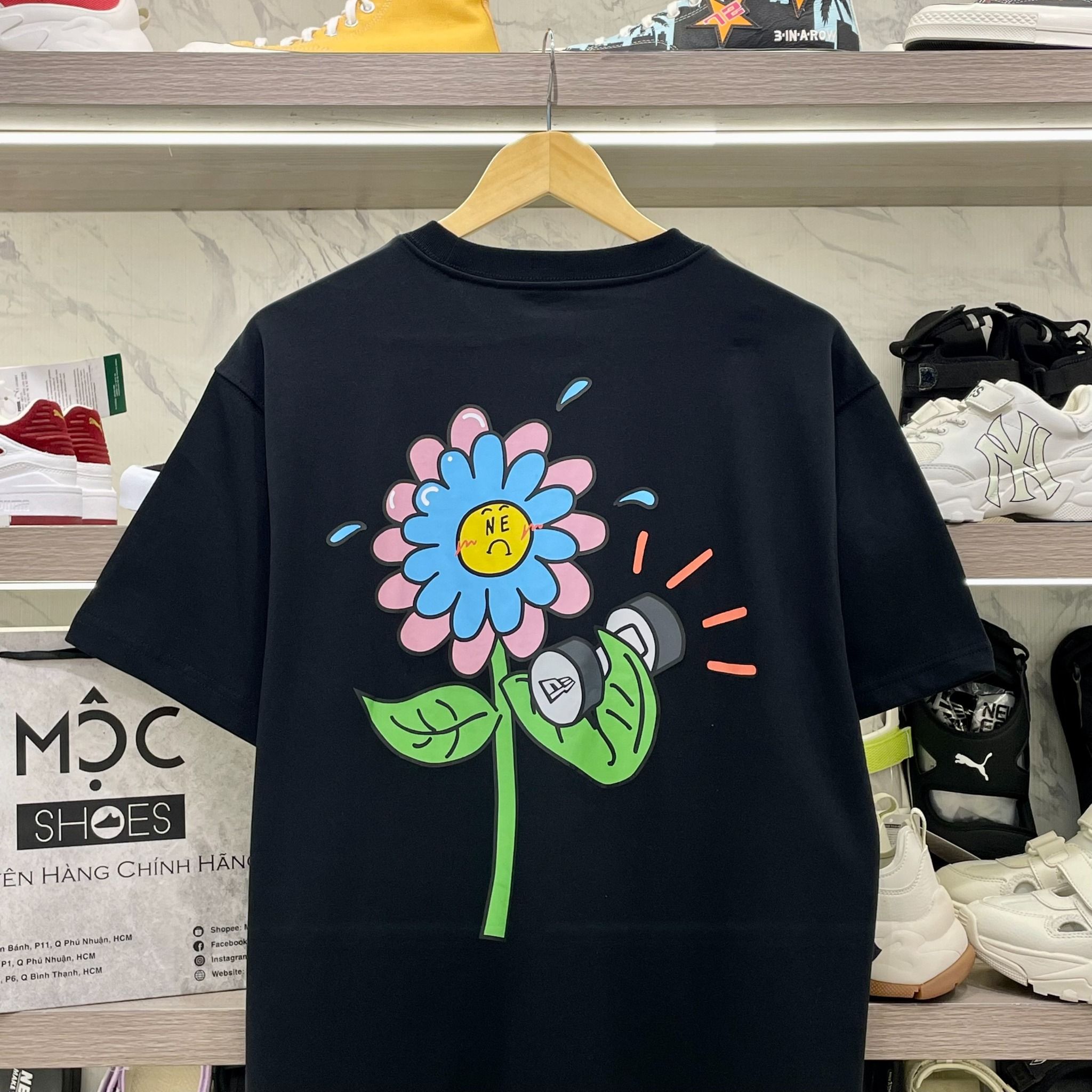 1714 - HÀNG CHÍNH HÃNG - ÁO THUN NEW ERA - SUNFLOWER - ĐEN - CODE : 13559703