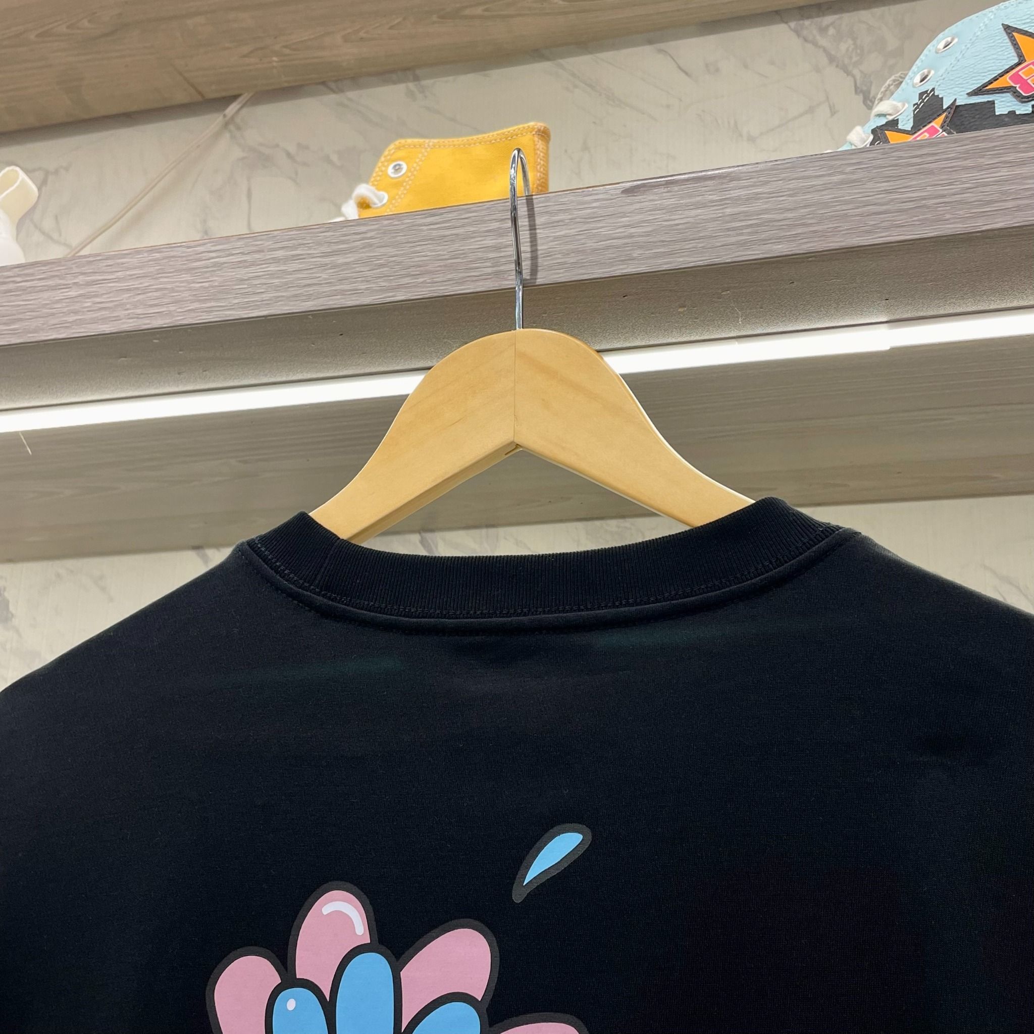 1714 - HÀNG CHÍNH HÃNG - ÁO THUN NEW ERA - SUNFLOWER - ĐEN - CODE : 13559703