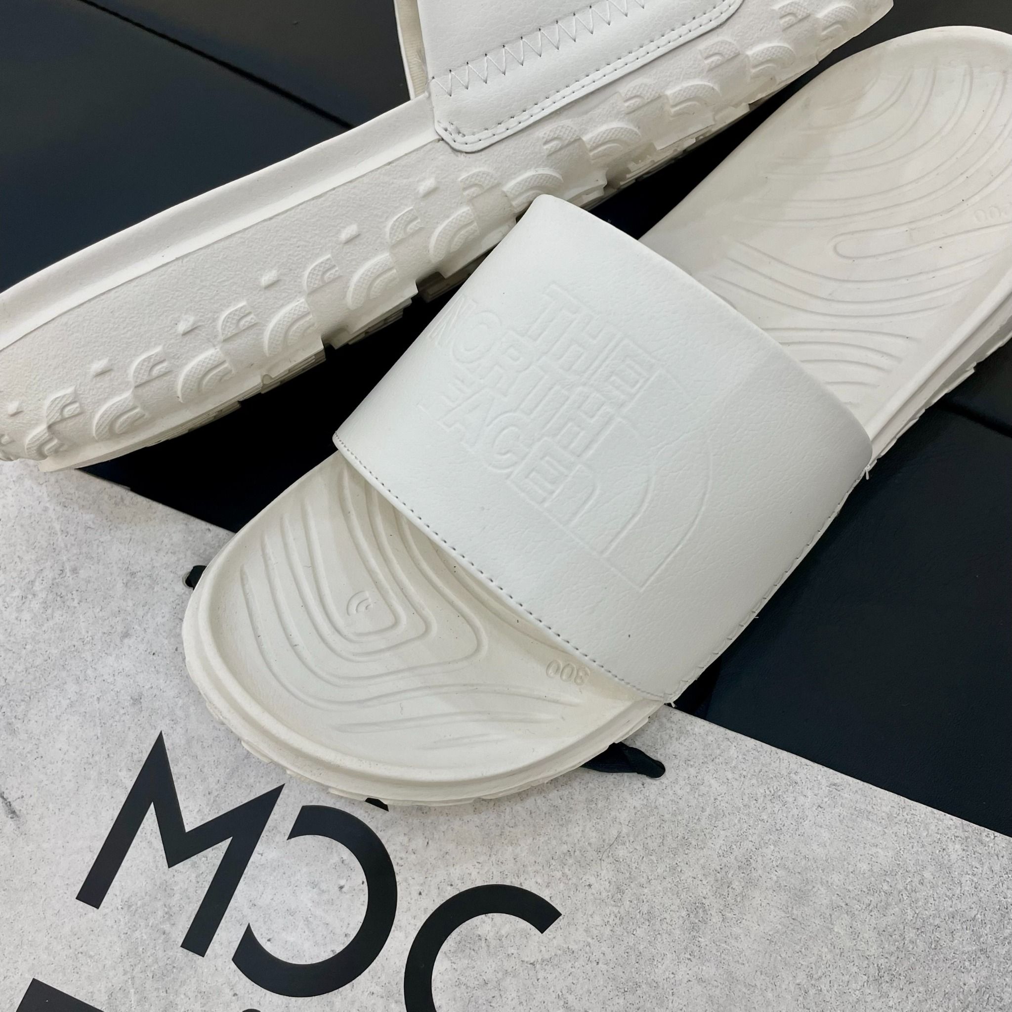 2181 - HÀNG CHÍNH HÃNG - DÉP THE NORTH FACE NEVER STOP CUSH - WHITE - CODE: NF0A8A99WID1