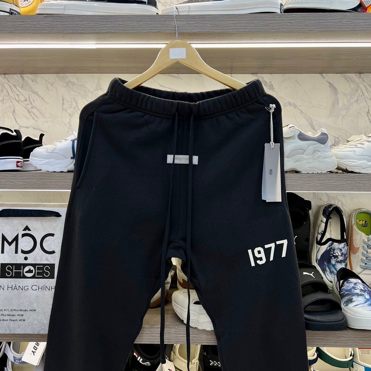  2067 - HÀNG CHÍNH HÃNG - QUẦN SWEATPANT FOG ESSENTIALS 1977 