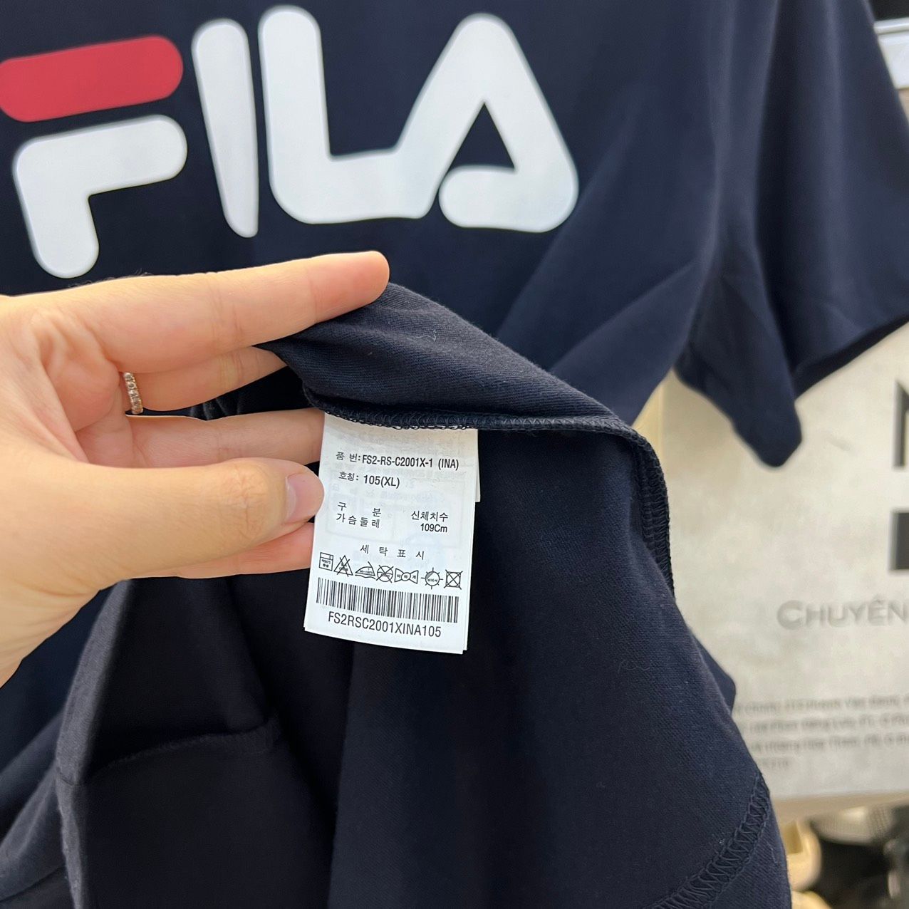 2072- HÀNG CHÍNH HÃNG - ÁO THUN FILA - LOGO BASIC *NAVY - CODE: FS2RSC2001X-INA