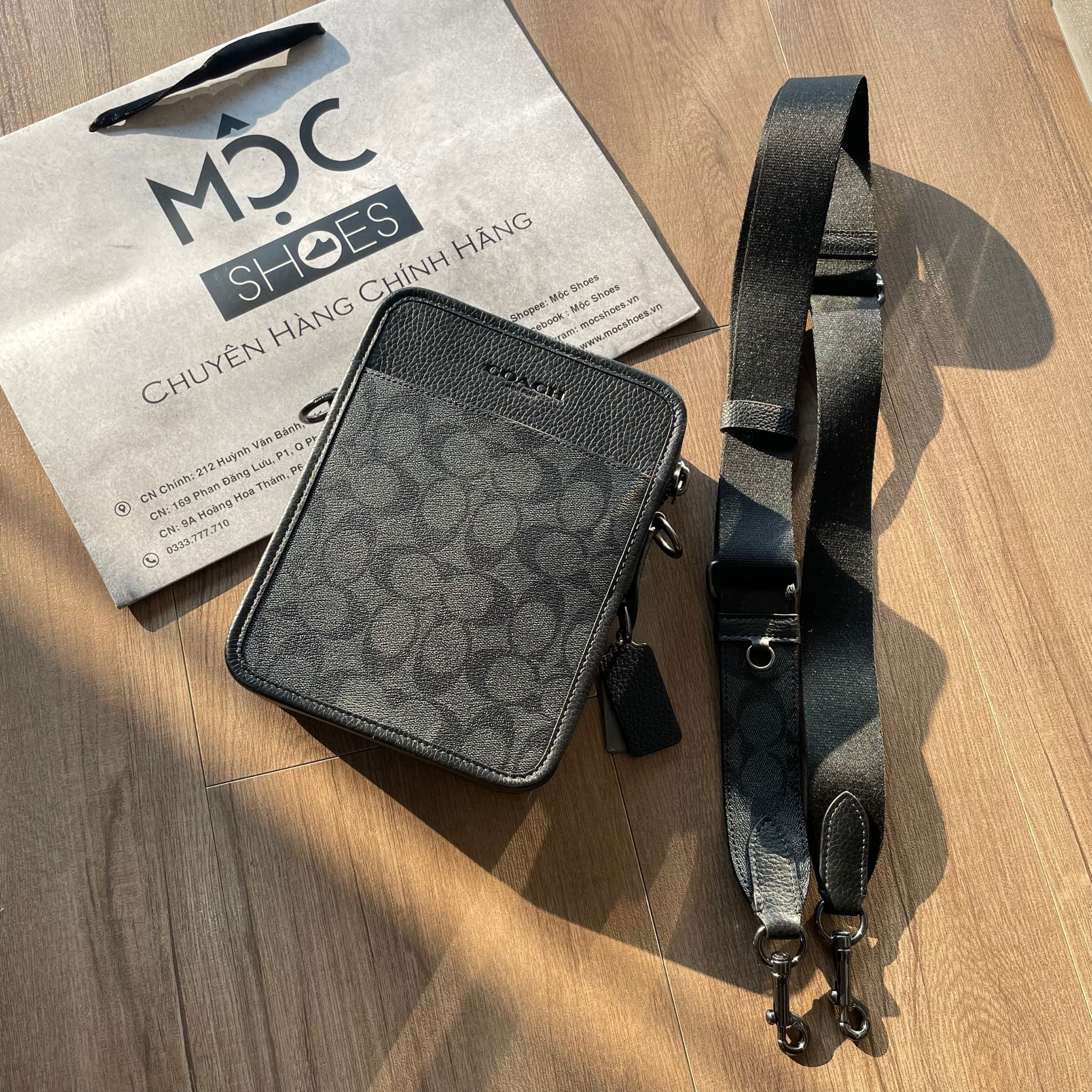 2179 - HÀNG CHÍNH HÃNG - TÚI ĐEO CHÉO COACH CROSSBODY IN SIGNATURE (MÀU ĐEN XÁM)