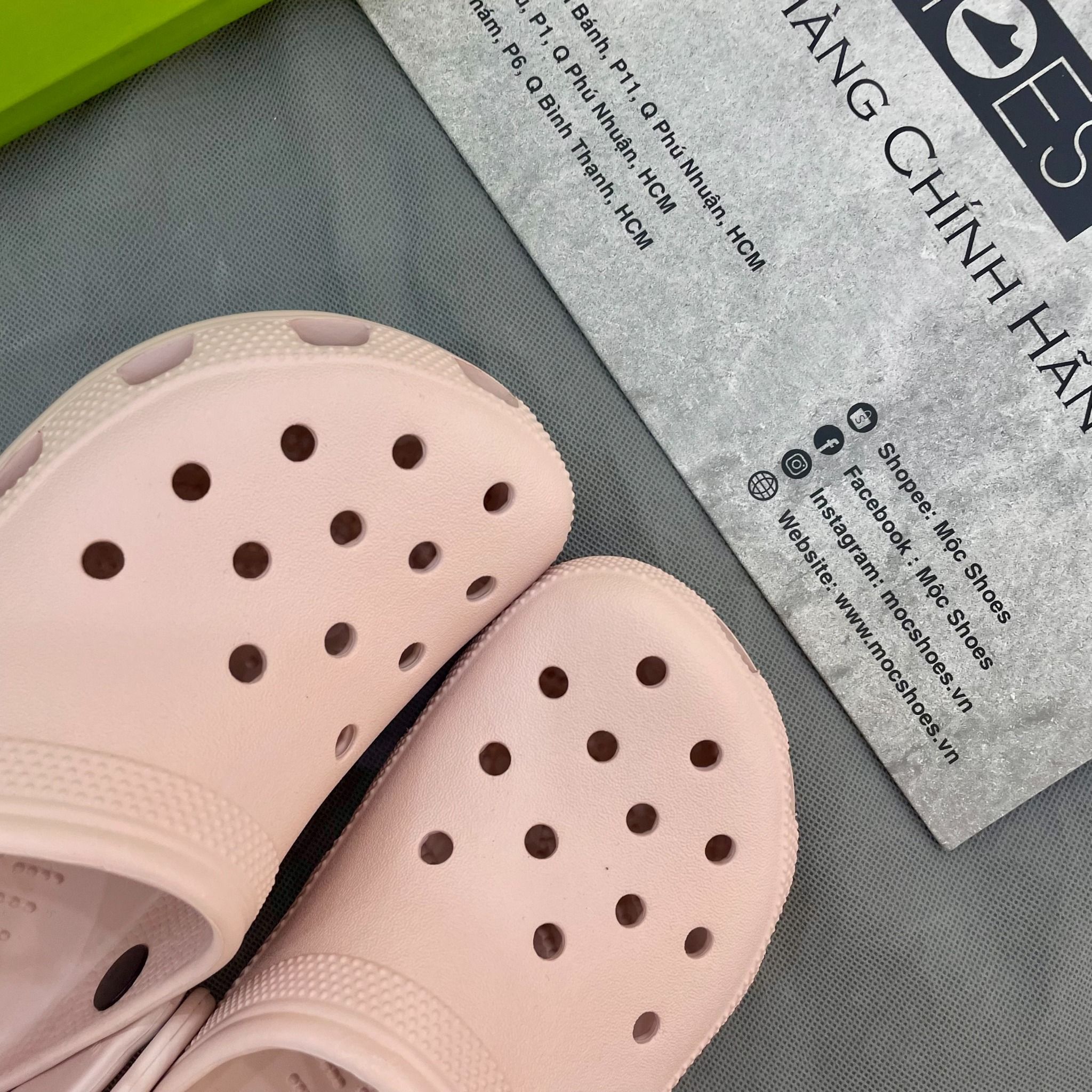  2189 - HÀNG CHÍNH HÃNG - CLOG UNISEX CROCS BAYA - QUARTZ (HỒNG PHẤN) - CODE: 10001-6UR 