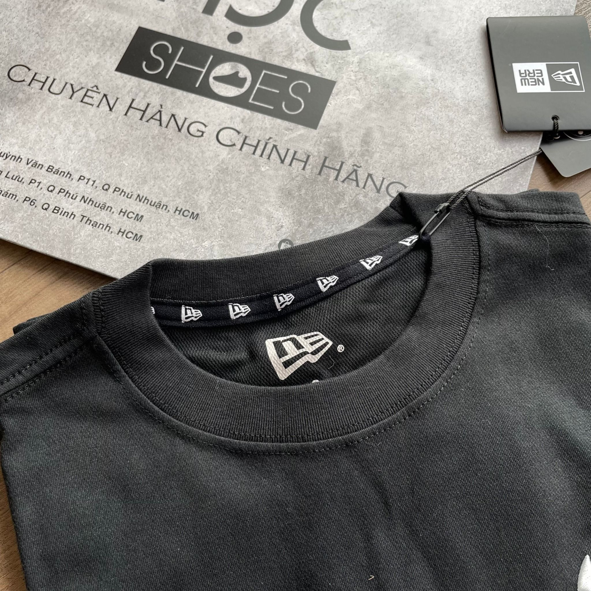 2222 - HÀNG CHÍNH HÃNG - ÁO NEW ERA - (689) + (764) NY Yankees *Chạy Ngang* - Đen