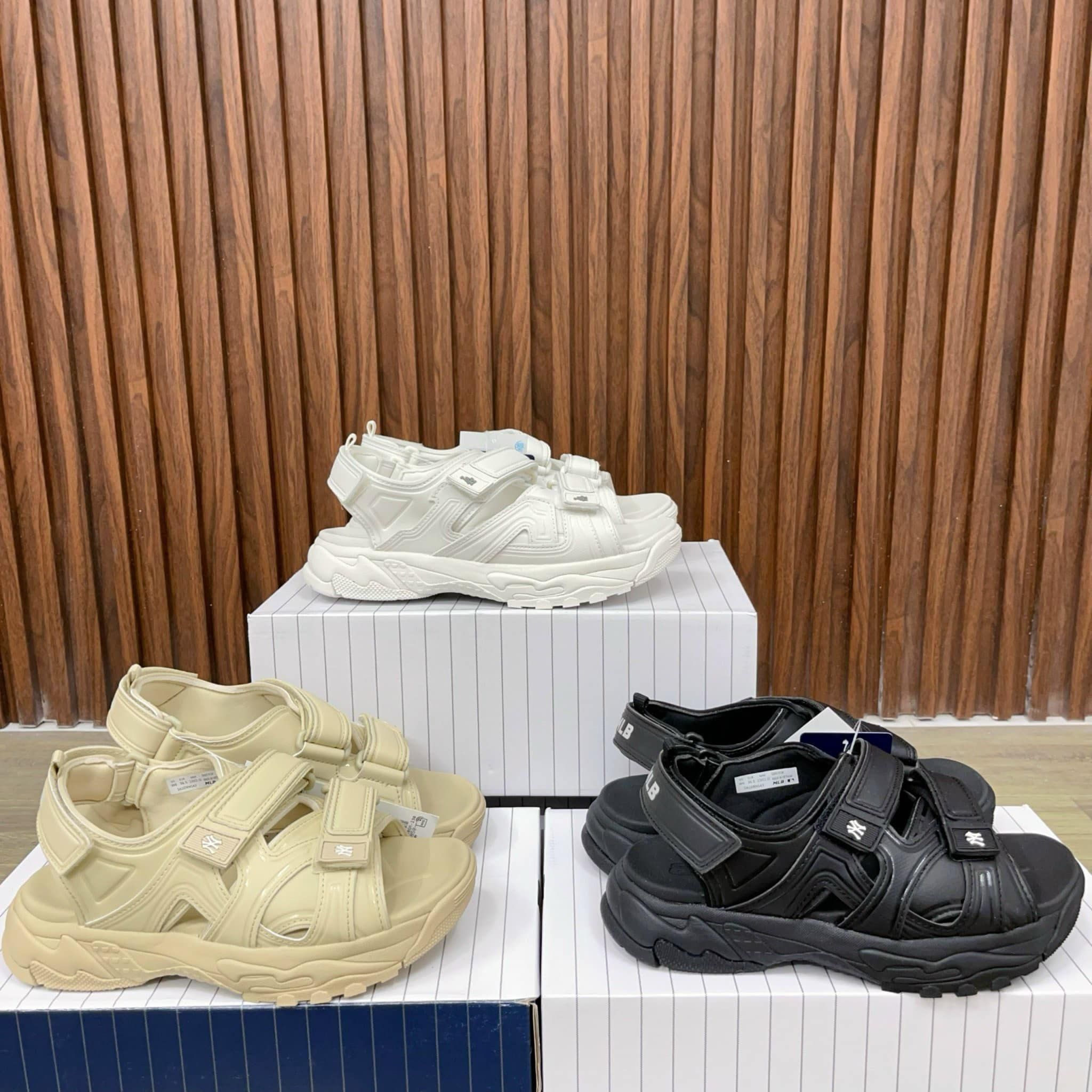 2197 - HÀNG CHÍNH HÃNG - GIÀY SANDAL MLB CHUNKY LA DODGERS - WHITE - CODE: 3ASDRNS43-07WHS