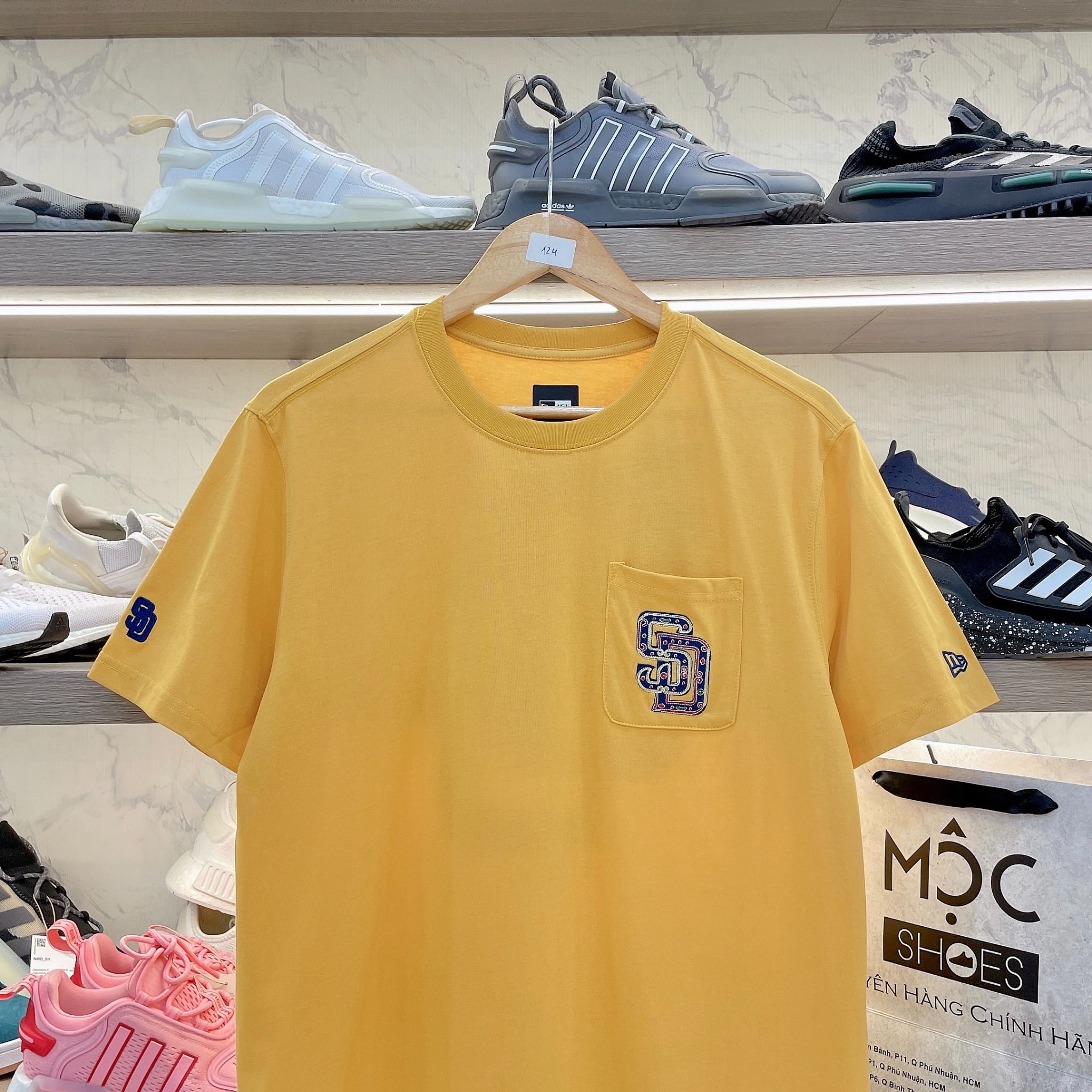 2204 - HÀNG CHÍNH HÃNG - ÁO NEW ERA - SD HOA VĂN - YELLOW