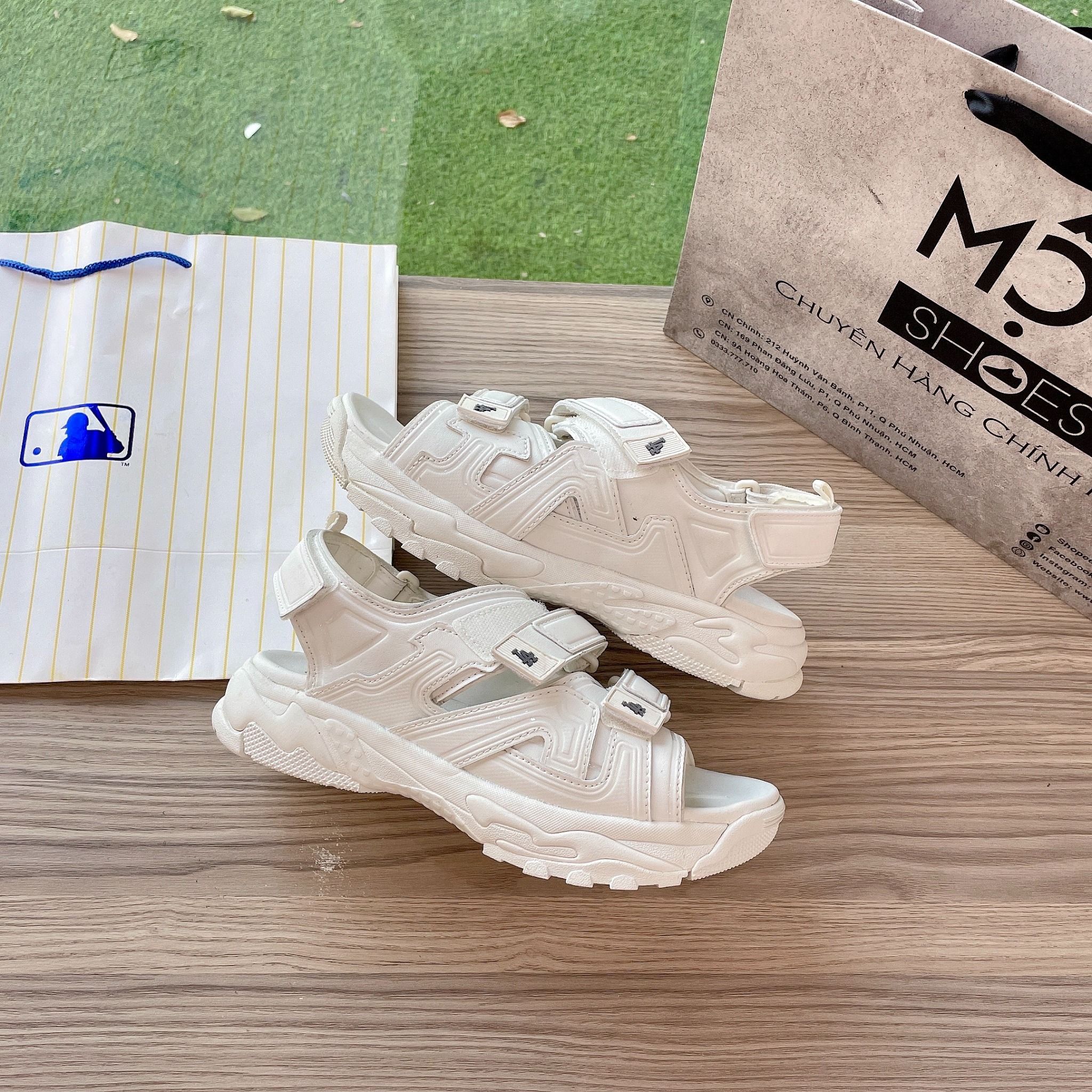 2197 - HÀNG CHÍNH HÃNG - GIÀY SANDAL MLB CHUNKY LA DODGERS - WHITE - CODE: 3ASDRNS43-07WHS