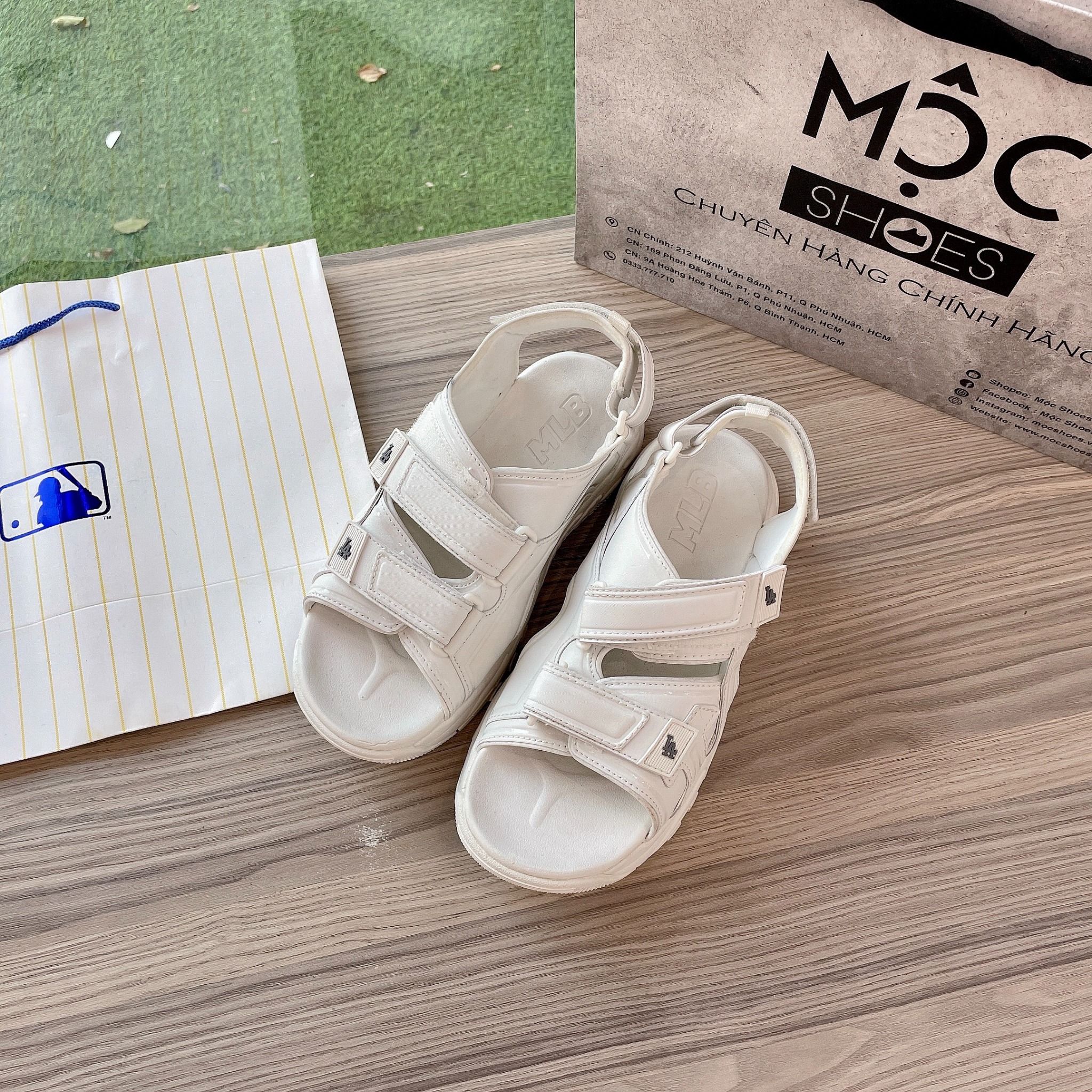 2197 - HÀNG CHÍNH HÃNG - GIÀY SANDAL MLB CHUNKY LA DODGERS - WHITE - CODE: 3ASDRNS43-07WHS