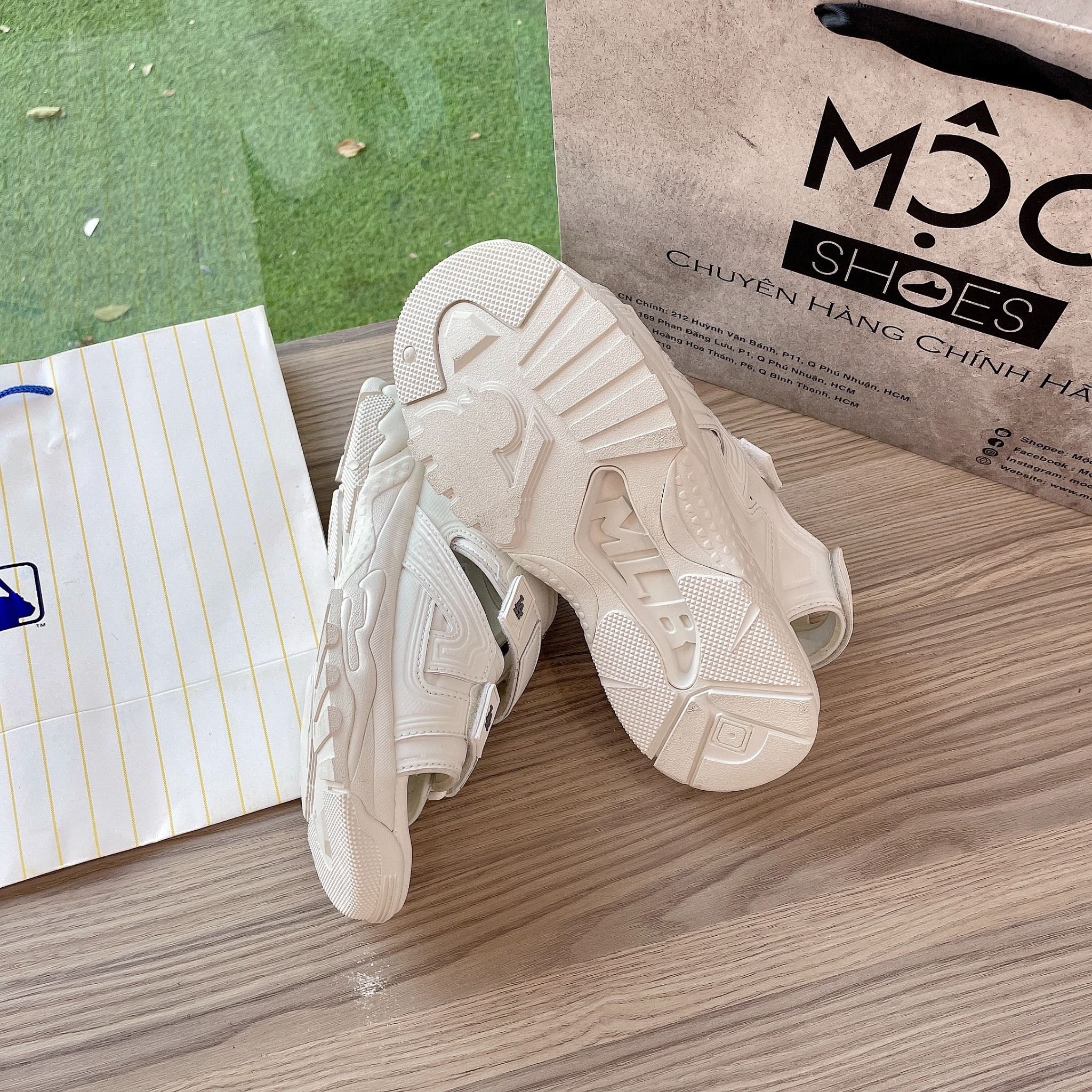 2197 - HÀNG CHÍNH HÃNG - GIÀY SANDAL MLB CHUNKY LA DODGERS - WHITE - CODE: 3ASDRNS43-07WHS