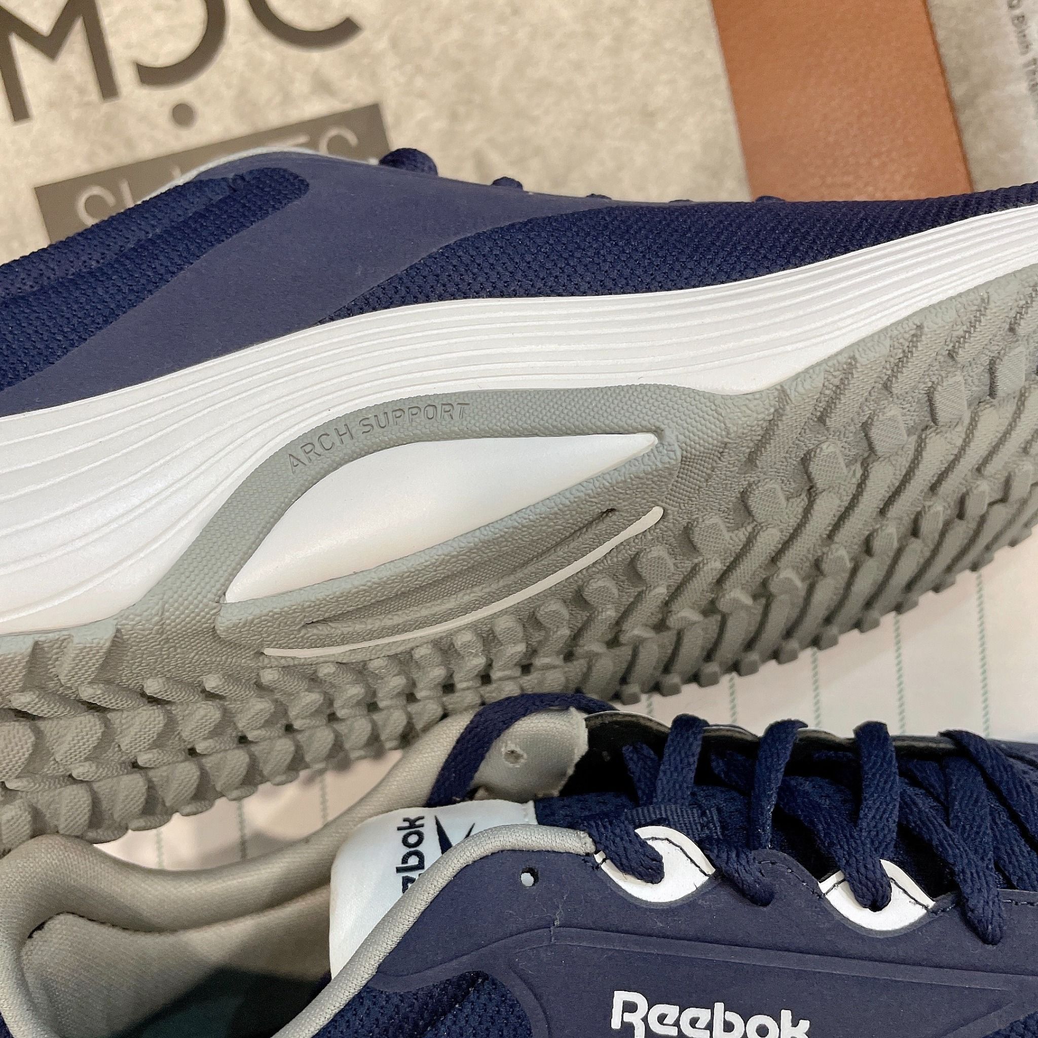  2224 - HÀNG CHÍNH HÃNG - GIÀY REEBOK - ĐẾ BẦU - XANH NAVY *LOGO TRẮNG* 