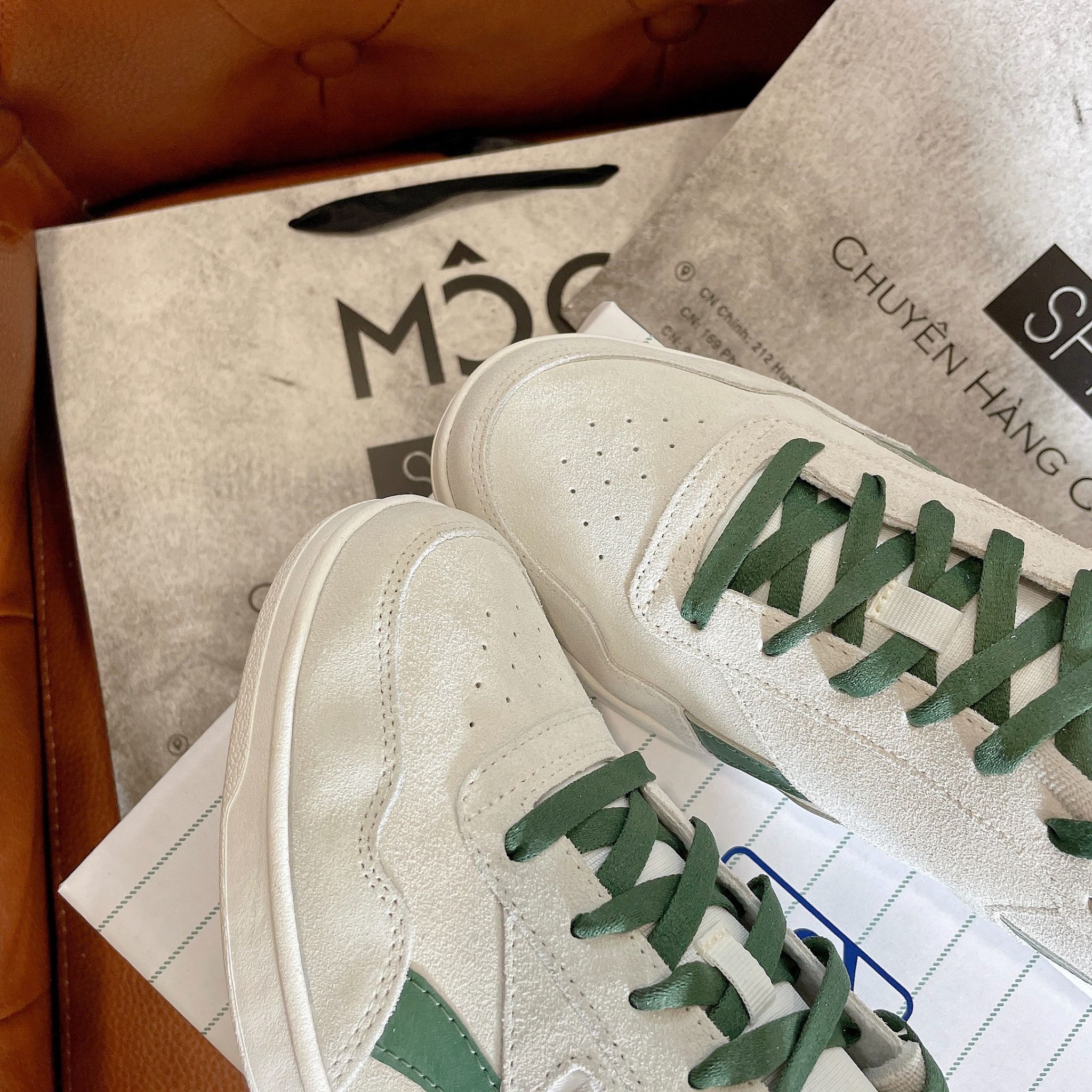 2229 - HÀNG CHÍNH HÃNG - GIÀY REEBOK - ĐẾ BẰNG - XÁM - *LOGO GREEN - DA LỘN*