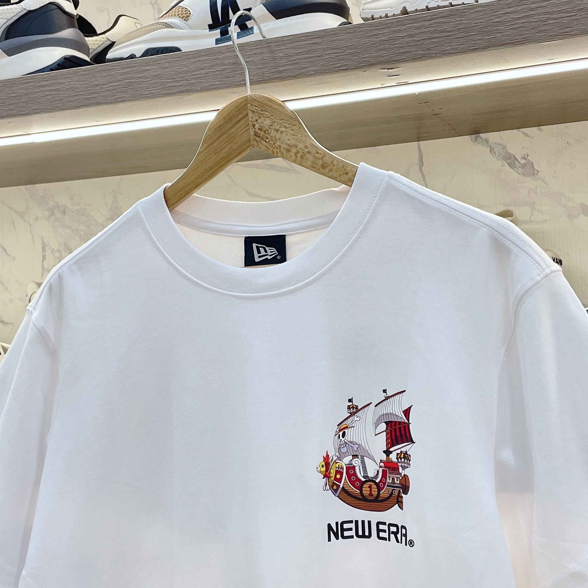 2250 - HÀNG CHÍNH HÃNG - ÁO THUN NEW ERA - ONE PIECE - TRẮNG - CODE: