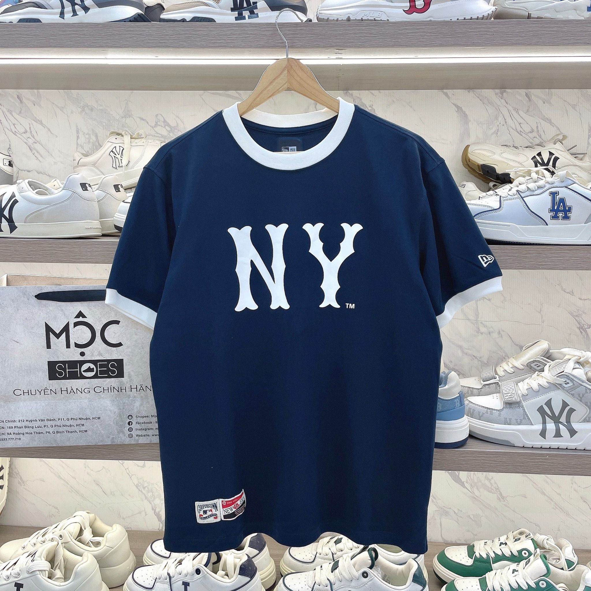 2263 - HÀNG CHÍNH HÃNG - ÁO THUN NEW ERA - NY VIỀN CỔ TRẮNG - NAVY - CODE : 11929725
