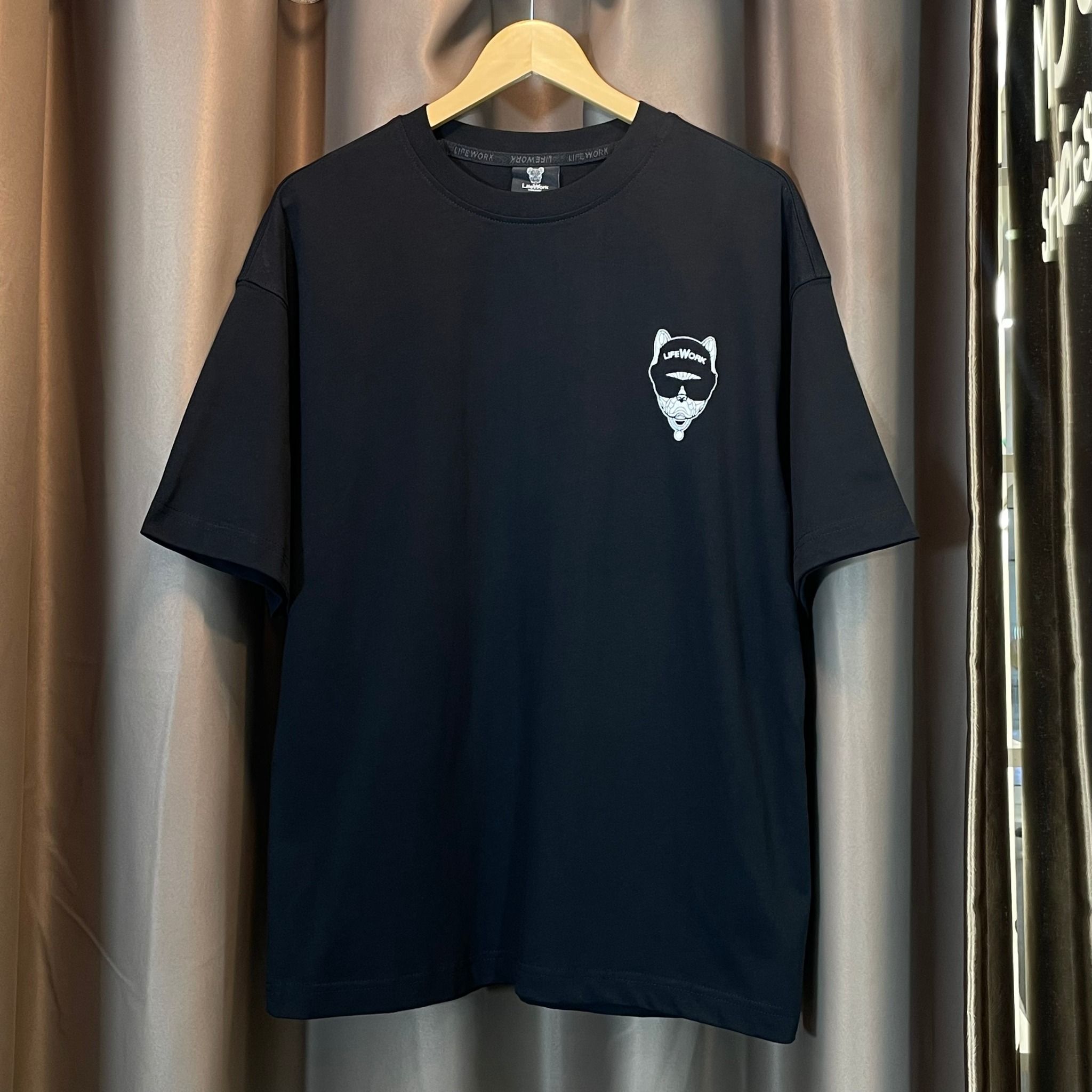 2270 - HÀNG CHÍNH HÃNG - ÁO LIFE WORK - CON CHÓ ĐEO KÍNH - ĐEN - CODE: LW234TS084