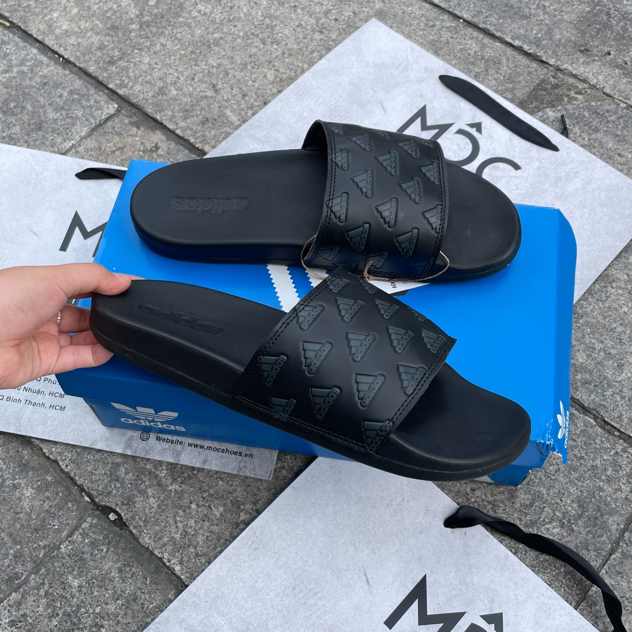 2294 - HÀNG CHÍNH HÃNG - DÉP QUAI NGANG ADIDAS CLOUDFOAM COMFORT MÀU ĐEN FULL - NHIỀU LOGO ĐEN NỔI