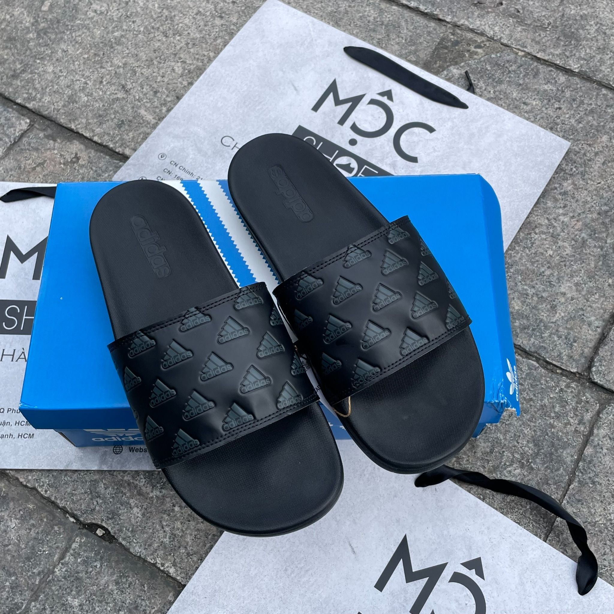 2294 - HÀNG CHÍNH HÃNG - DÉP QUAI NGANG ADIDAS CLOUDFOAM COMFORT MÀU ĐEN FULL - NHIỀU LOGO ĐEN NỔI