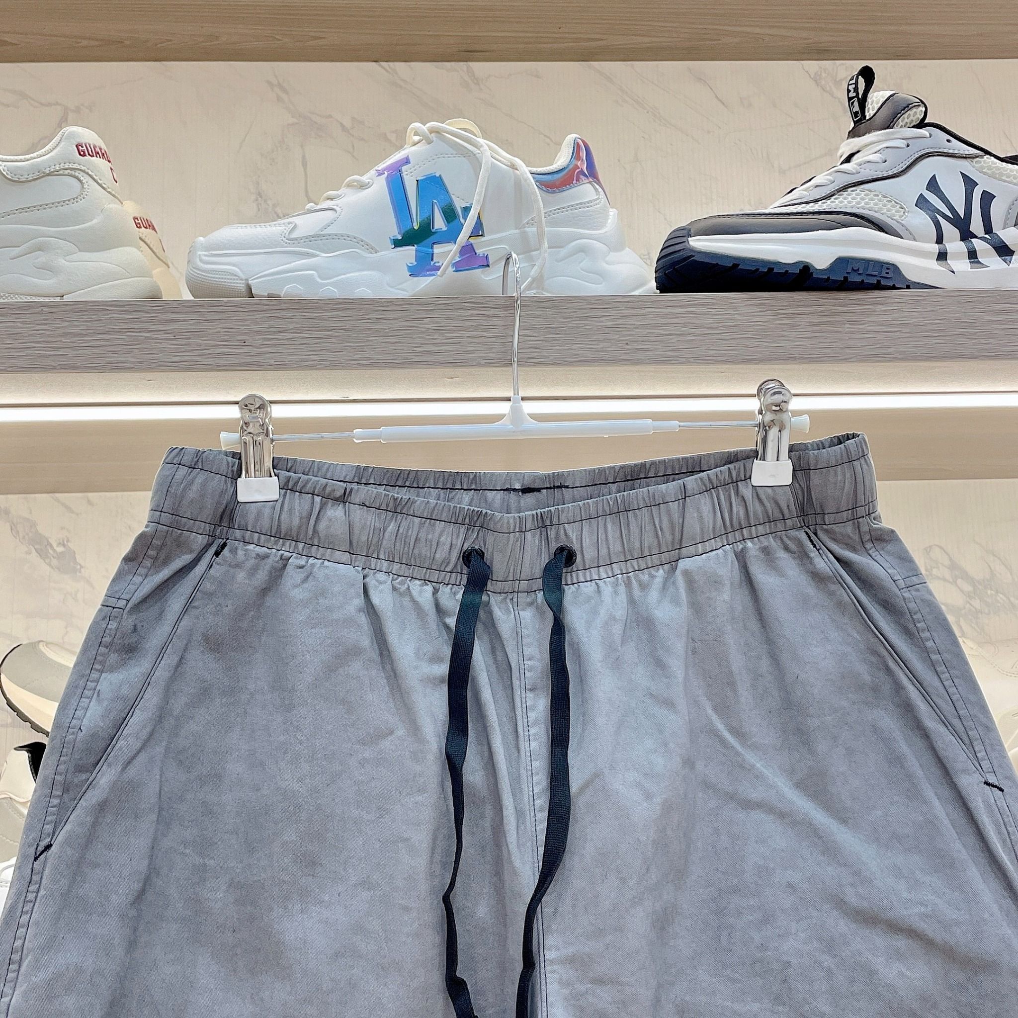 2291 - HÀNG CHÍNH HÃNG - QUẦN SHORT NEW ERA - GREY WASHES SHORT