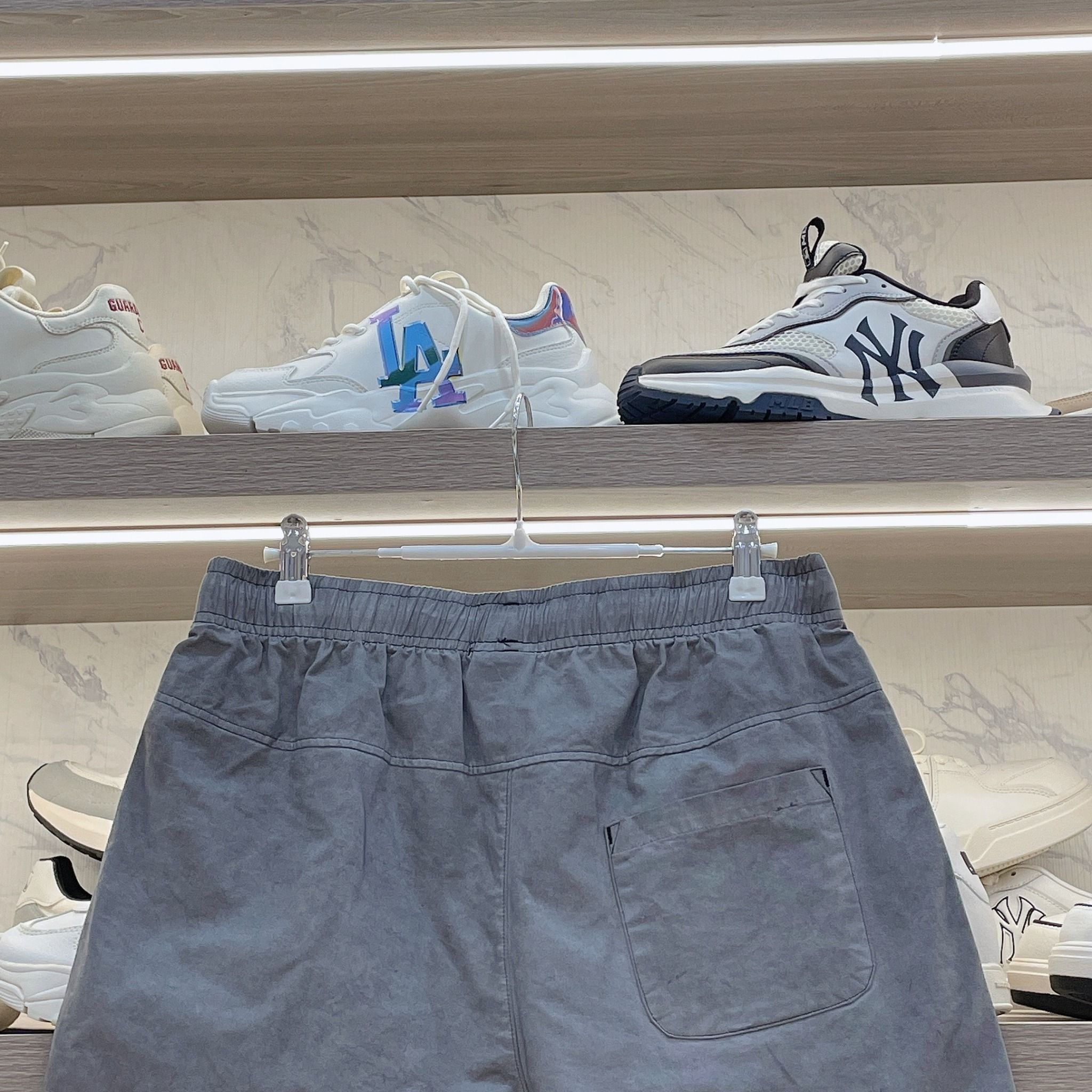 2291 - HÀNG CHÍNH HÃNG - QUẦN SHORT NEW ERA - GREY WASHES SHORT