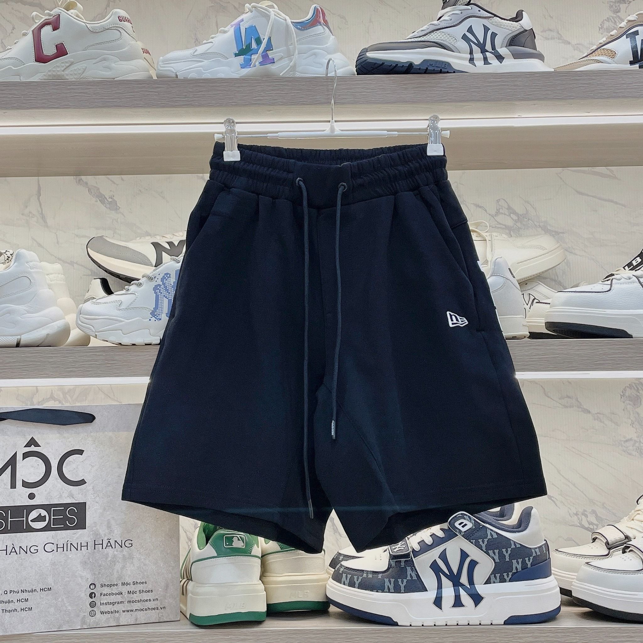 2284 - HÀNG CHÍNH HÃNG - QUẦN SHORT NEW ERA - KNIT ĐEN