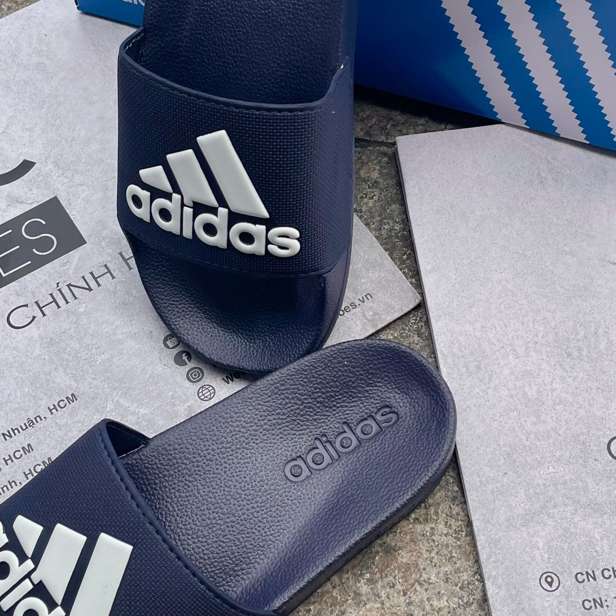 2310 - HÀNG CHÍNH HÃNG - DÉP ADIDAS ADILLETE SHOWER - BIG LOGO - NAVY - CODE: GZ3774