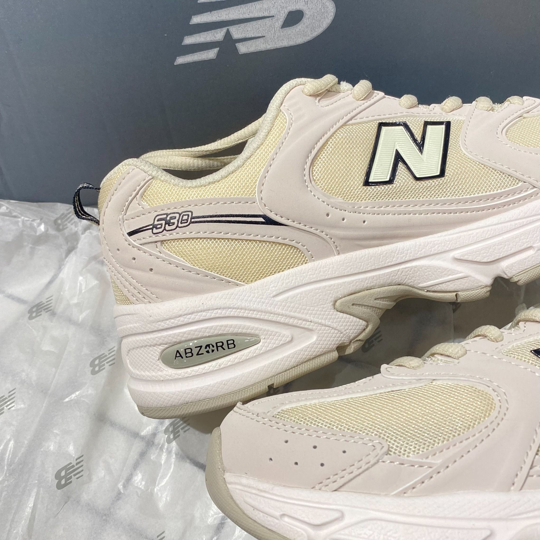 2302 - HÀNG CHÍNH HÃNG - GIÀY NEW BALANCE - 530 RETRO RUNNING INVORY - TRẮNG KEM - CODE MR530SH