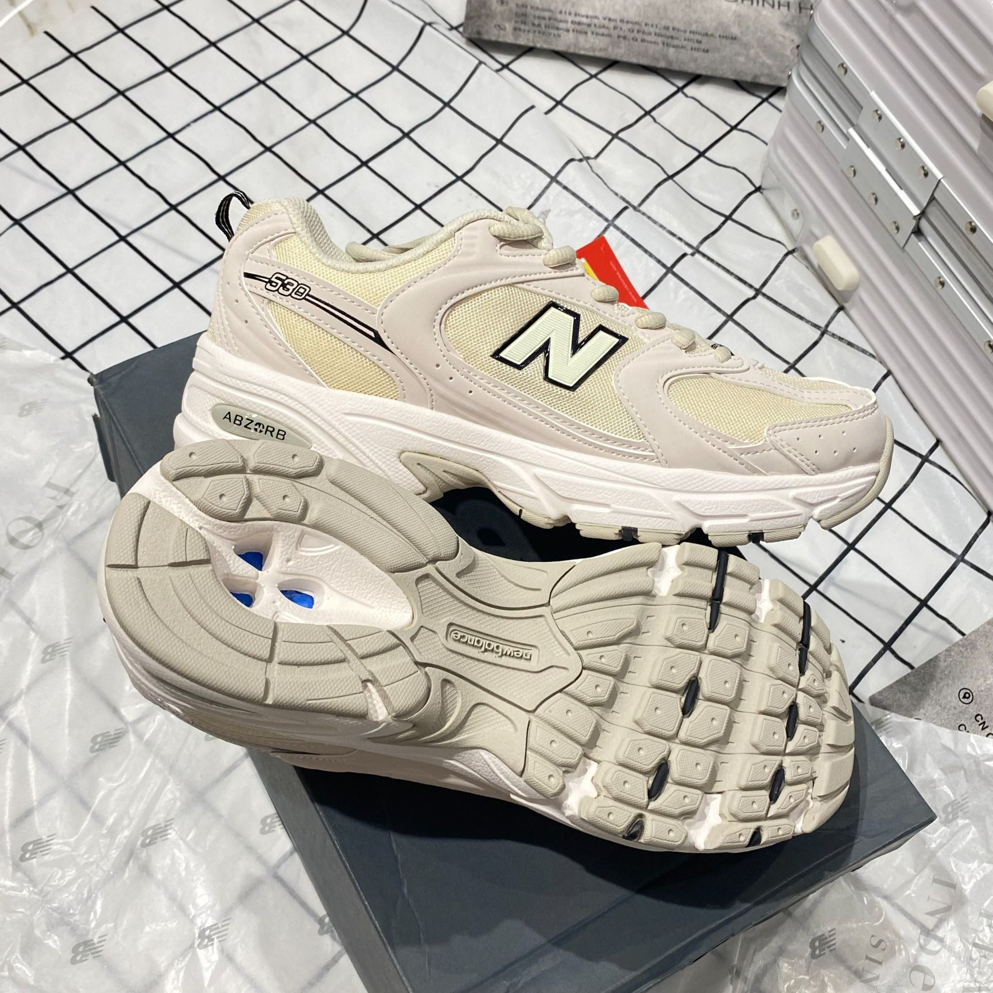 2302 - HÀNG CHÍNH HÃNG - GIÀY NEW BALANCE - 530 RETRO RUNNING INVORY - TRẮNG KEM - CODE MR530SH