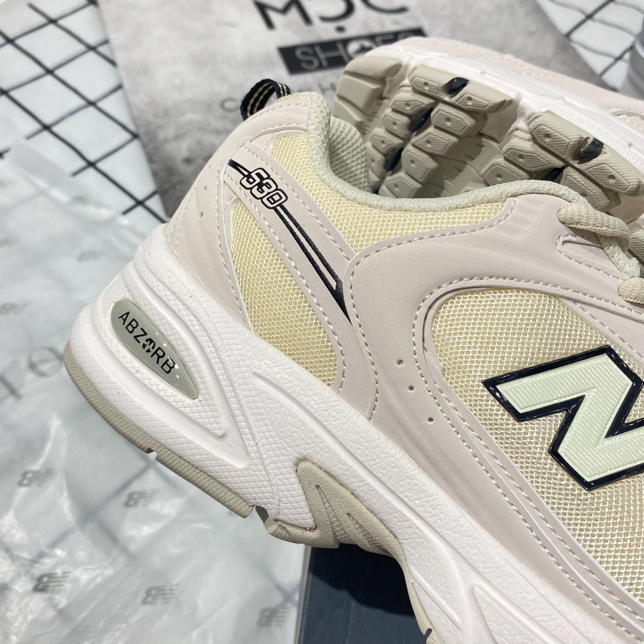2302 - HÀNG CHÍNH HÃNG - GIÀY NEW BALANCE - 530 RETRO RUNNING INVORY - TRẮNG KEM - CODE MR530SH
