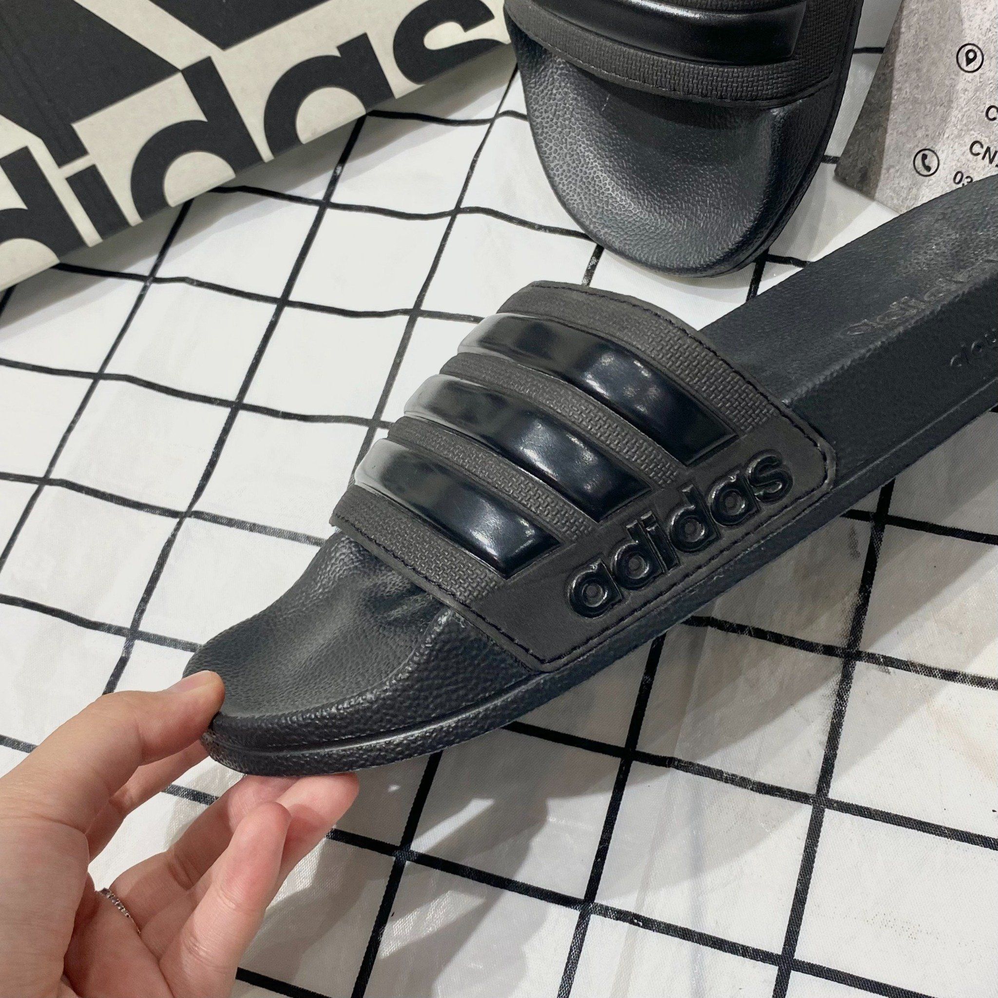 1082 - HÀNG CHÍNH HÃNG - DÉP ADIDAS LITE - TRIPLE BLACK - ĐEN FULL - Code: GZ1013