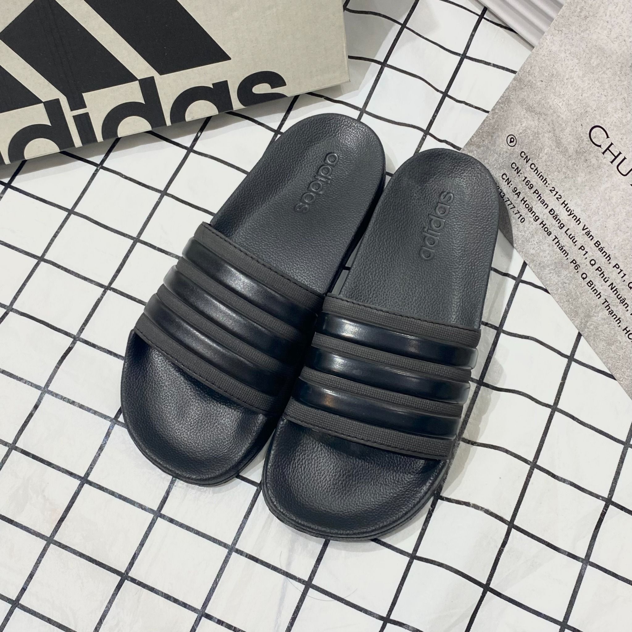 1082 - HÀNG CHÍNH HÃNG - DÉP ADIDAS LITE - TRIPLE BLACK - ĐEN FULL - Code: GZ1013