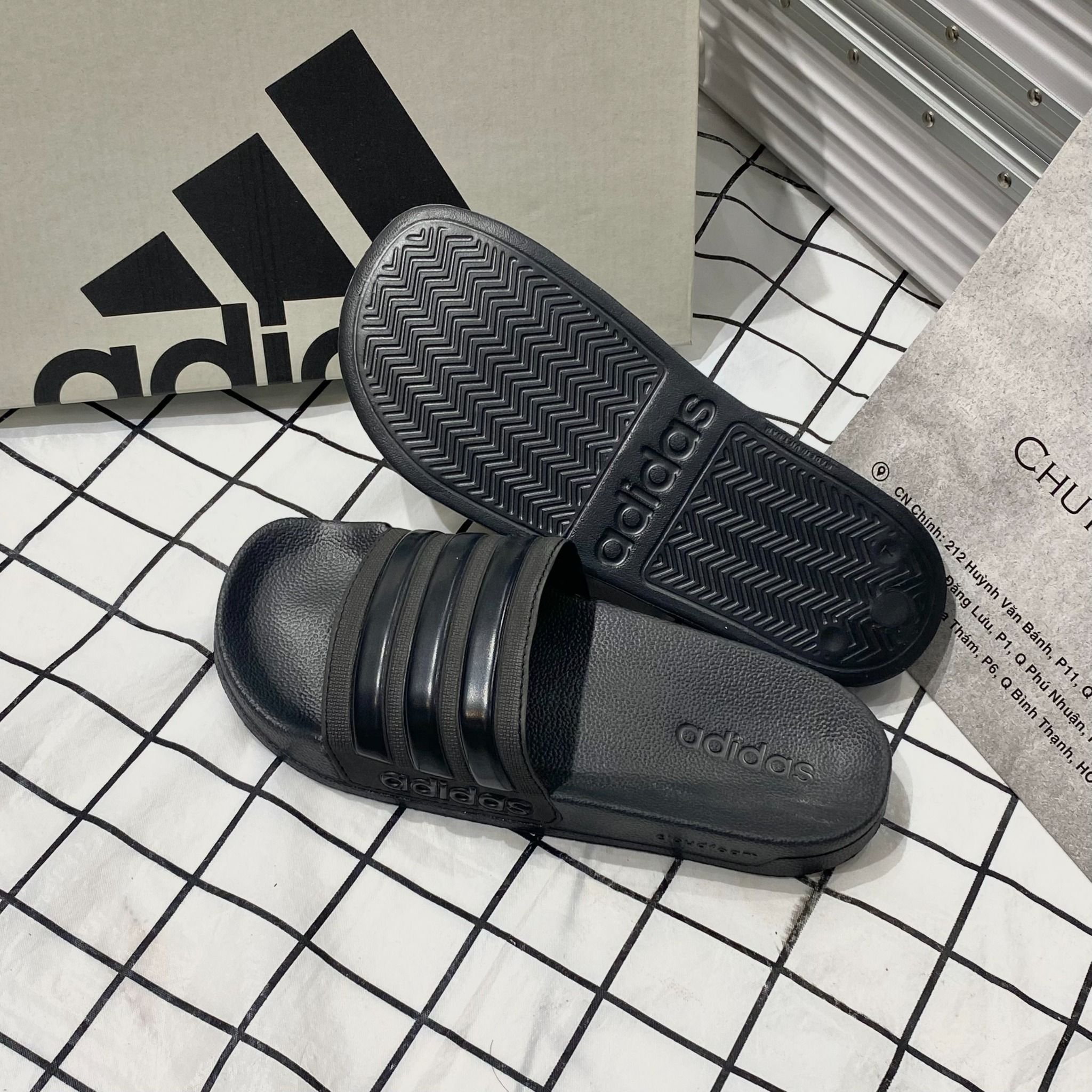 1082 - HÀNG CHÍNH HÃNG - DÉP ADIDAS LITE - TRIPLE BLACK - ĐEN FULL - Code: GZ1013
