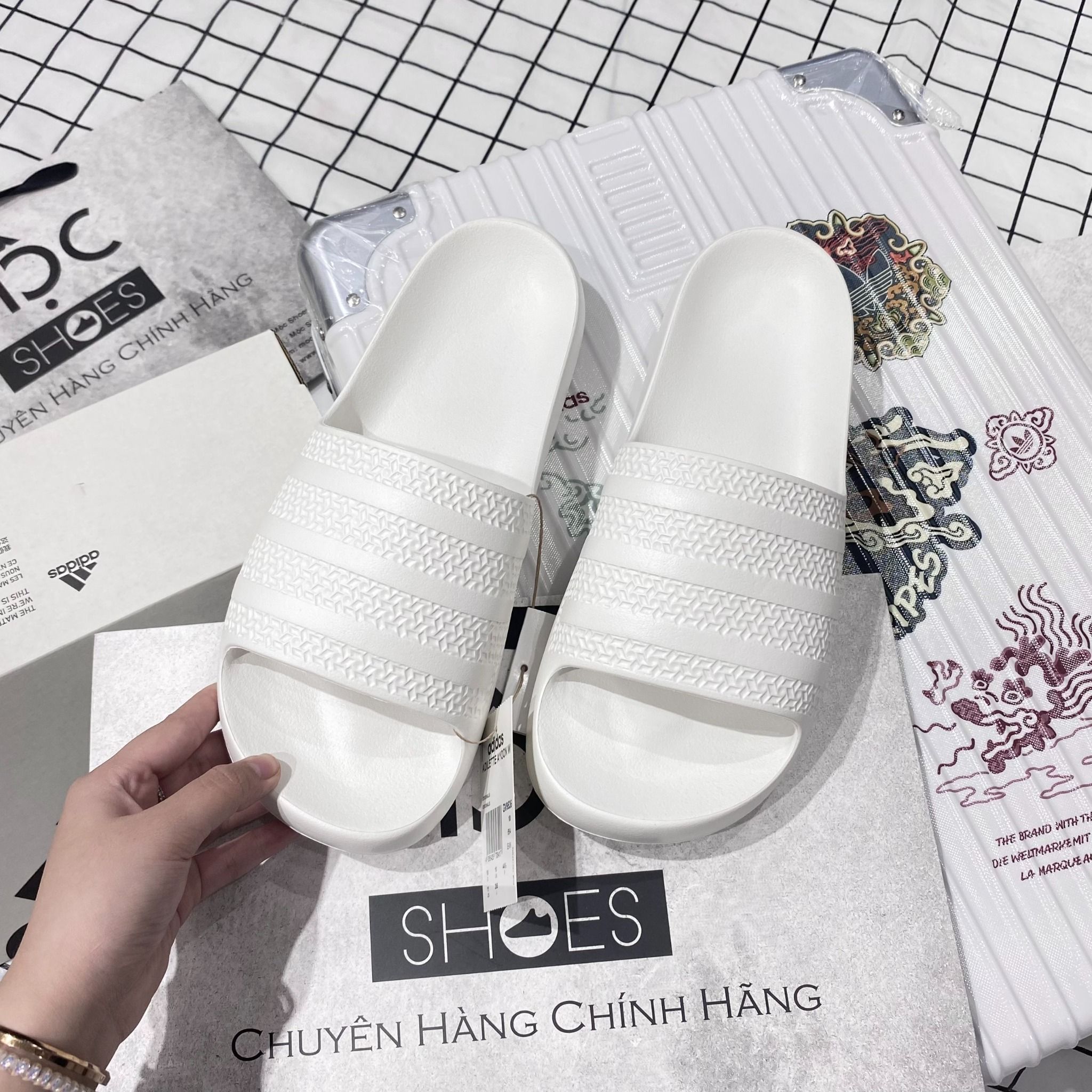 1615 - HÀNG CHÍNH HÃNG - DÉP ADIDAS ADILETTE AYOON W - TRẮNG - CODE: GV9536