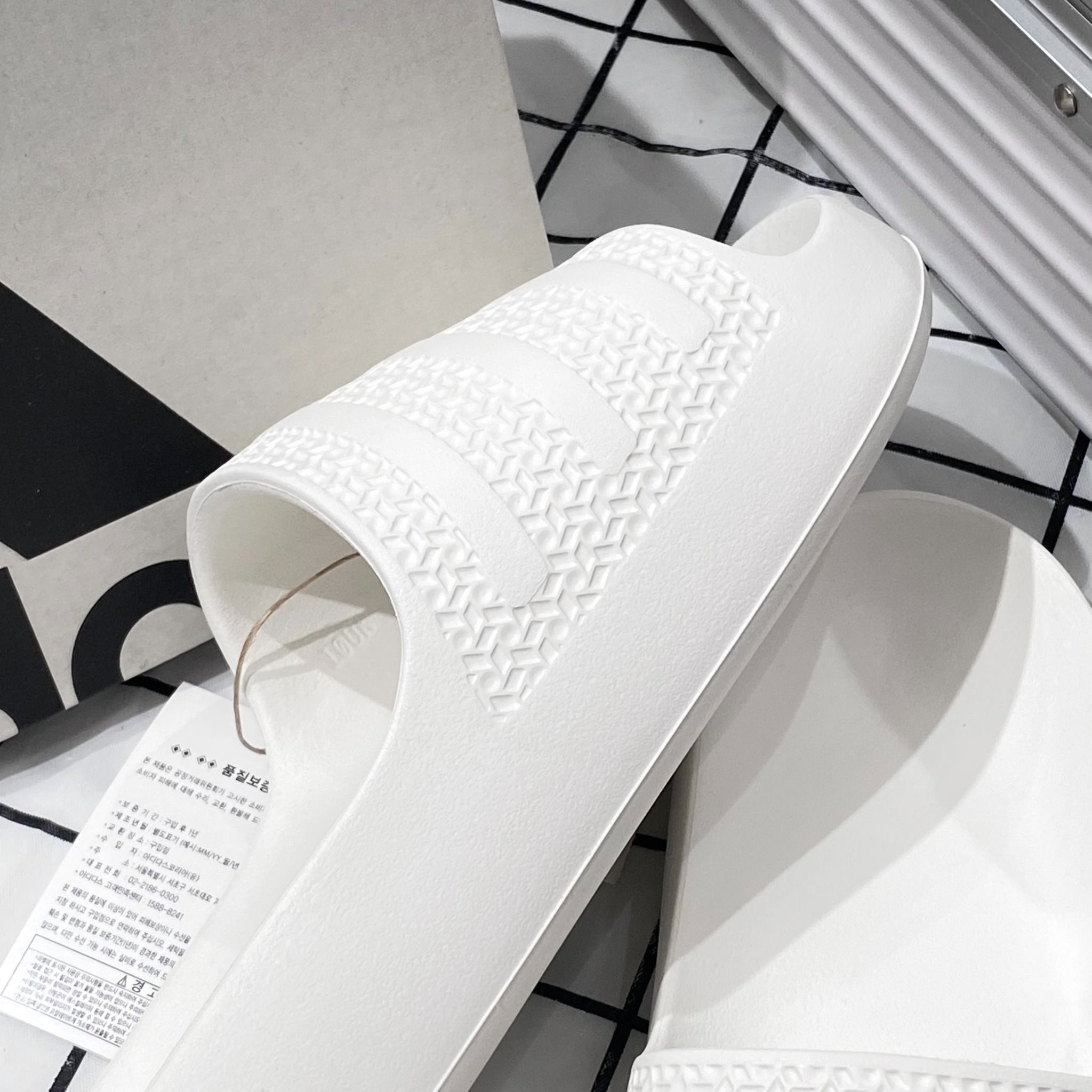 1615 - HÀNG CHÍNH HÃNG - DÉP ADIDAS ADILETTE AYOON W - TRẮNG - CODE: GV9536
