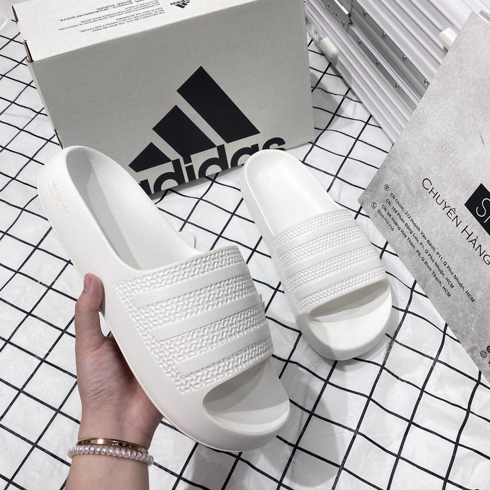 1615 - HÀNG CHÍNH HÃNG - DÉP ADIDAS ADILETTE AYOON W - TRẮNG - CODE: GV9536