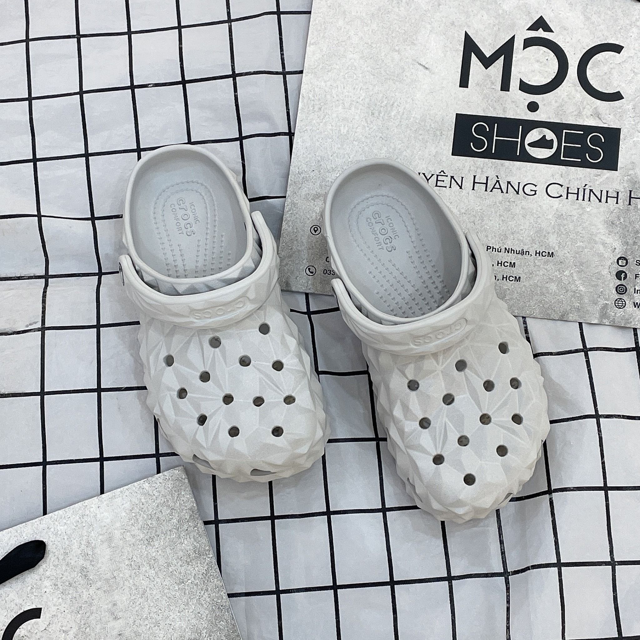 2316 - HÀNG CHÍNH HÃNG - GIÀY CLOG UNISEX CROCS BAYA CRYSTAL - GREY