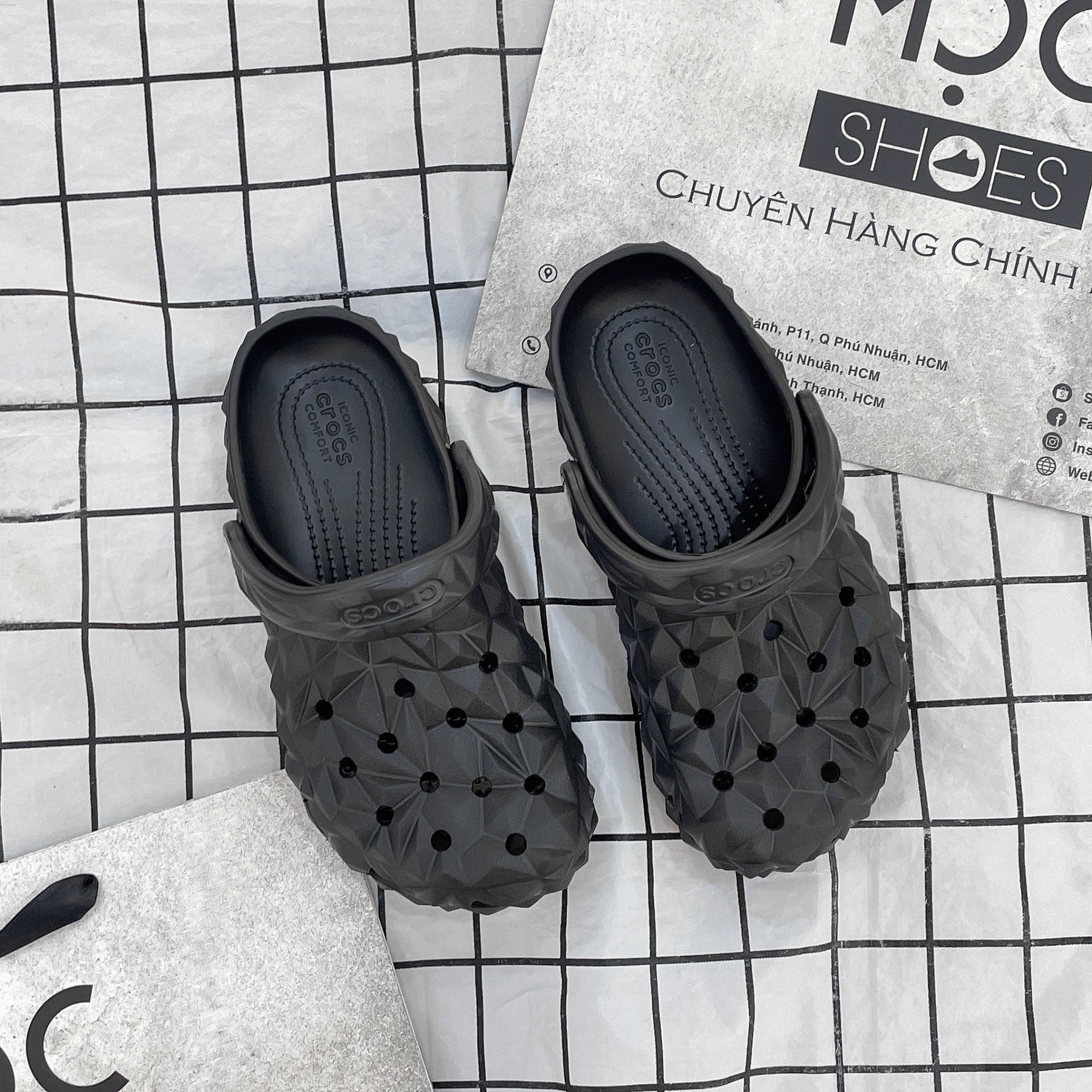 2317 - HÀNG CHÍNH HÃNG - GIÀY CLOG UNISEX CROCS BAYA CRYSTAL - BLACK