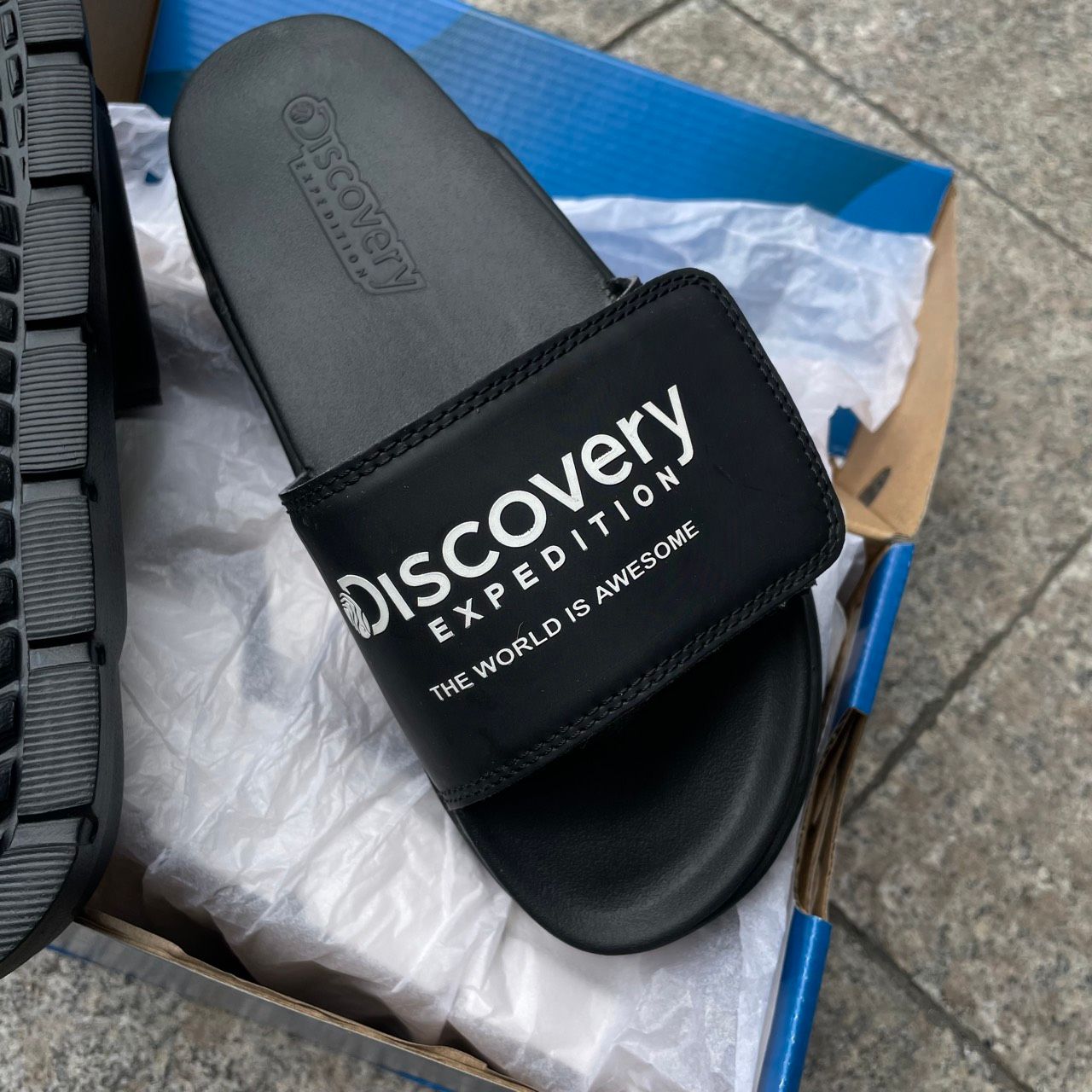 0989 - HÀNG CHÍNH HÃNG - DÉP DISCOVERY BRICK SLIDE Quai Dán - MÀU *ĐEN LOGO TRẮNG * - CODE: DXLP4103N-BKL