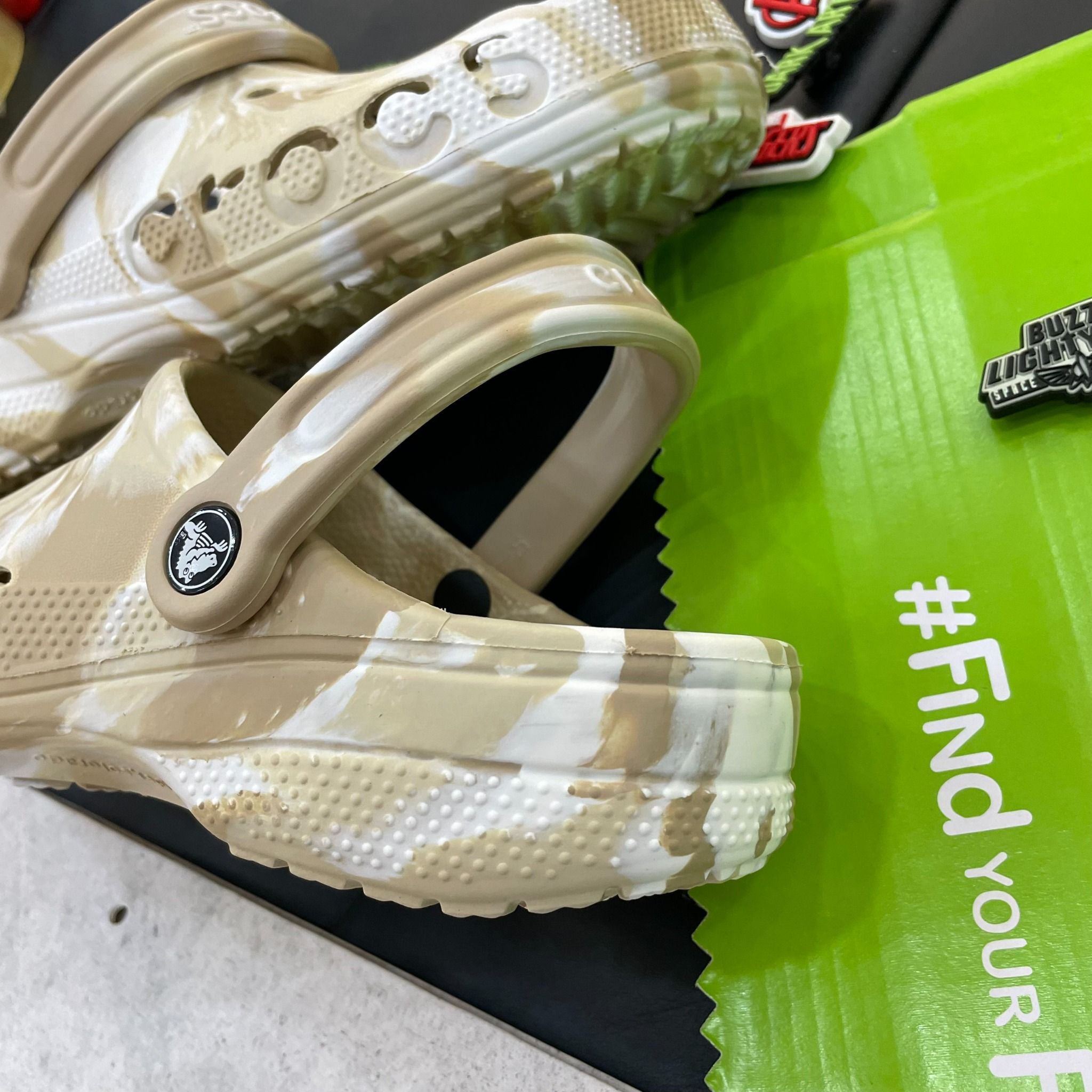 2333 - HÀNG CHÍNH HÃNG - CLOG UNISEX CROCS BAYA - BẠC XỈU