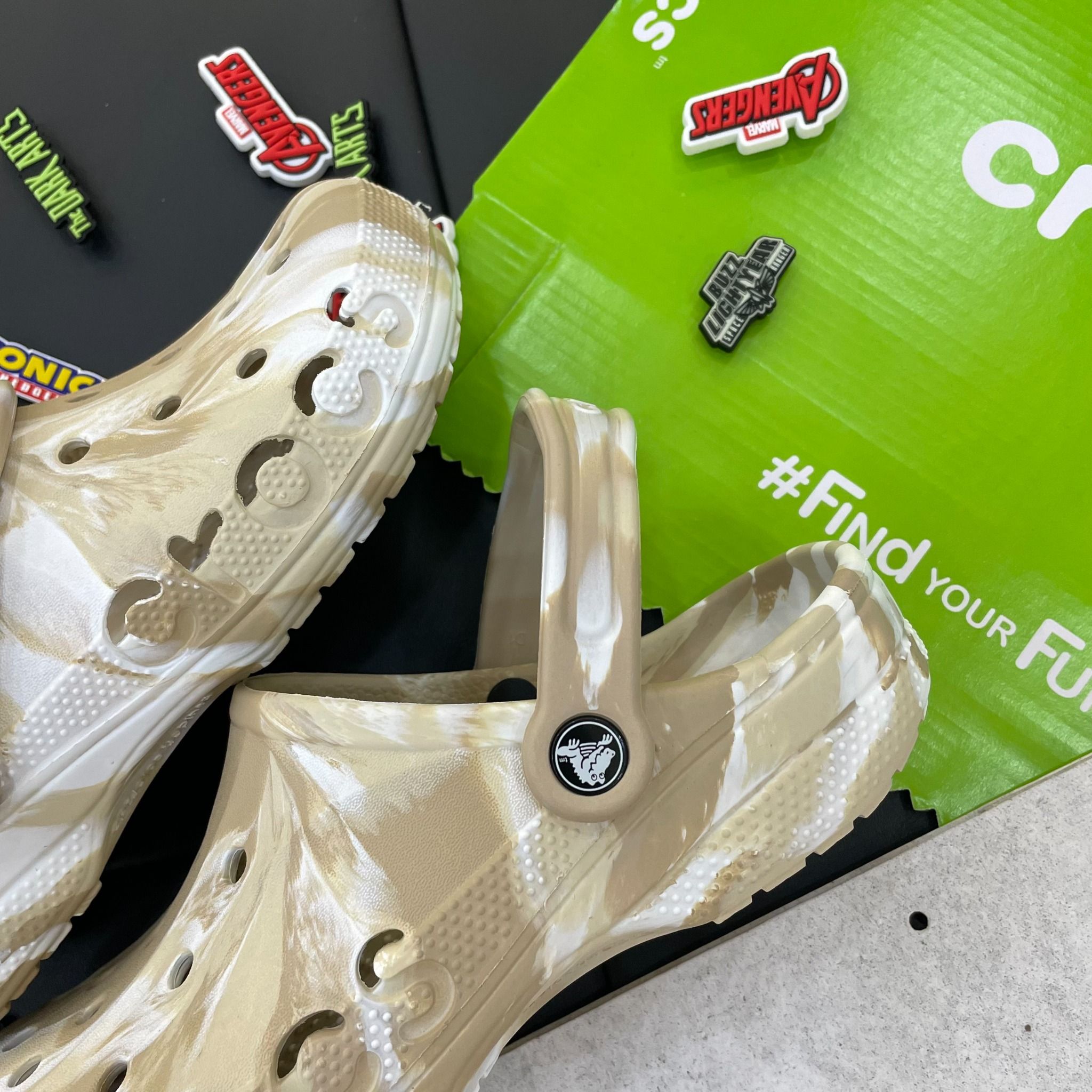 2333 - HÀNG CHÍNH HÃNG - CLOG UNISEX CROCS BAYA - BẠC XỈU