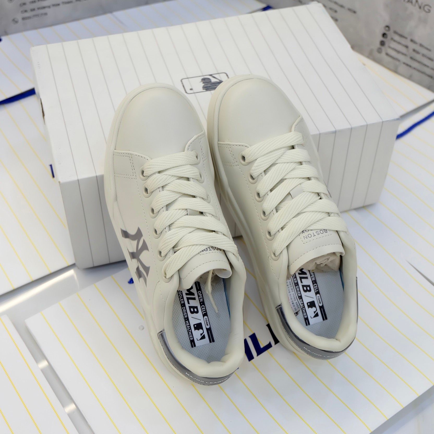 2374 - HÀNG CHÍNH HÃNG - GIÀY MLB Giày MLB - Chunky Classic A - NY YANKEES TAN - CODE: 3ASXCCB3N-43CRS
