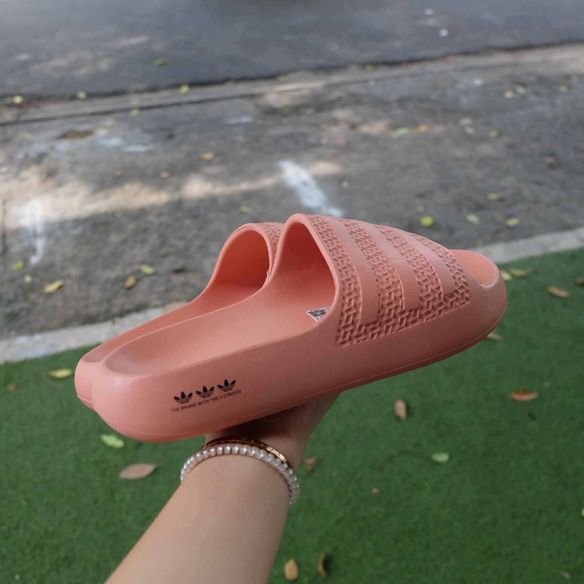 2372 - HÀNG CHÍNH HÃNG - DÉP ADIDAS ADILETTE AYOON W - HỒNG - CODE: IE5622