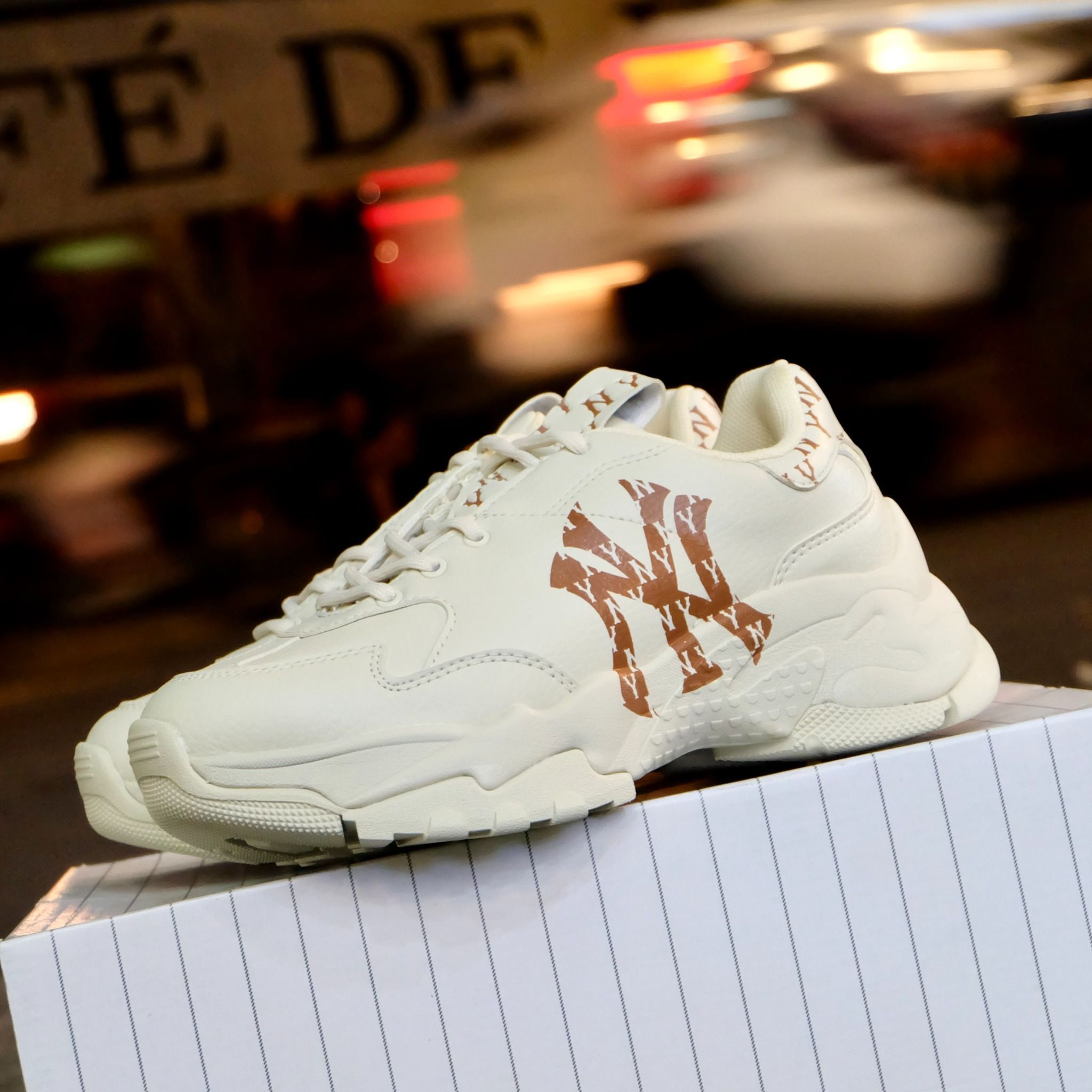 2375 - HÀNG CHÍNH HÃNG - GIÀY MLB CHUNKY - NY MONO VER 2 - NÂU - CODE: 3ASHBBMN3N