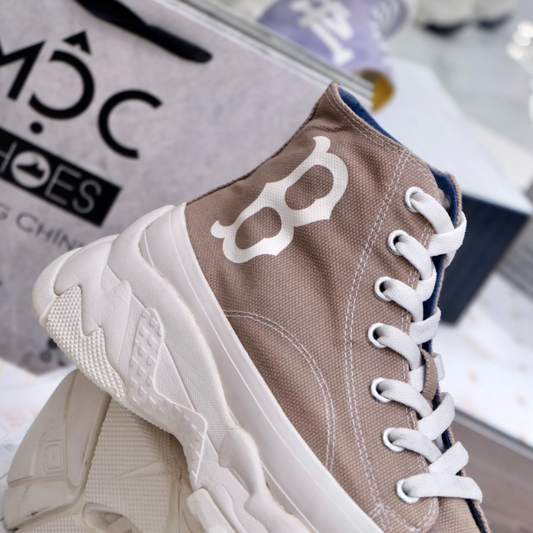 2381 - HÀNG CHÍNH HÃNG - GIÀY MLB CHUNKY HIGH - CỔ CAO (MÀU BE ) - *GREY/BEIGE* - CODE: 32SHU1111-43M